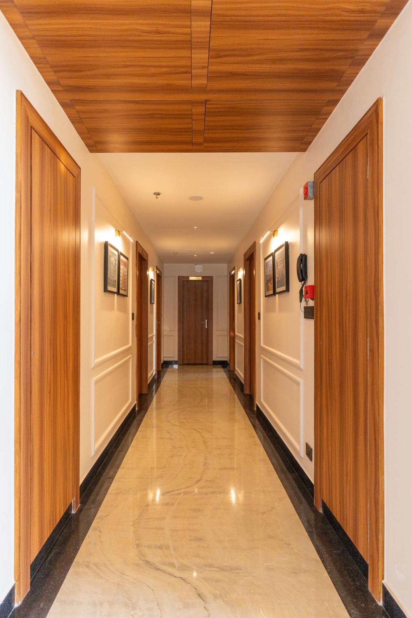 Raghunandan Palace - A Premier Boutique Stay, Center & 500 Meters From Railway Station
