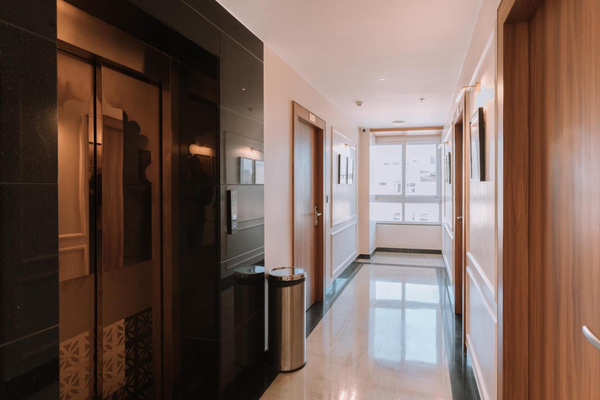 Raghunandan Palace - A Premier Boutique Stay, Center & 500 Meters From Railway Station Hotel