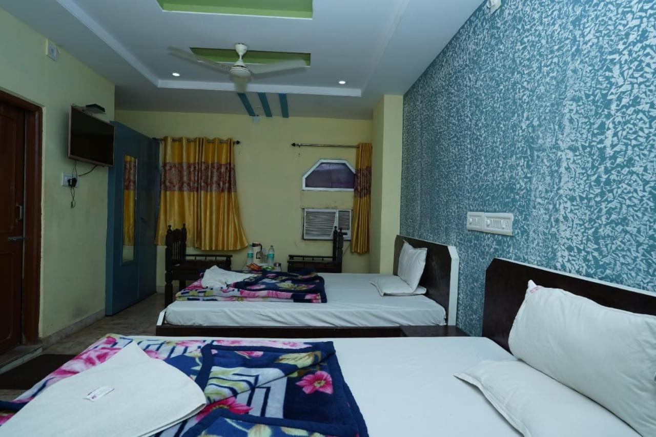 Hotel Gokul Palace *