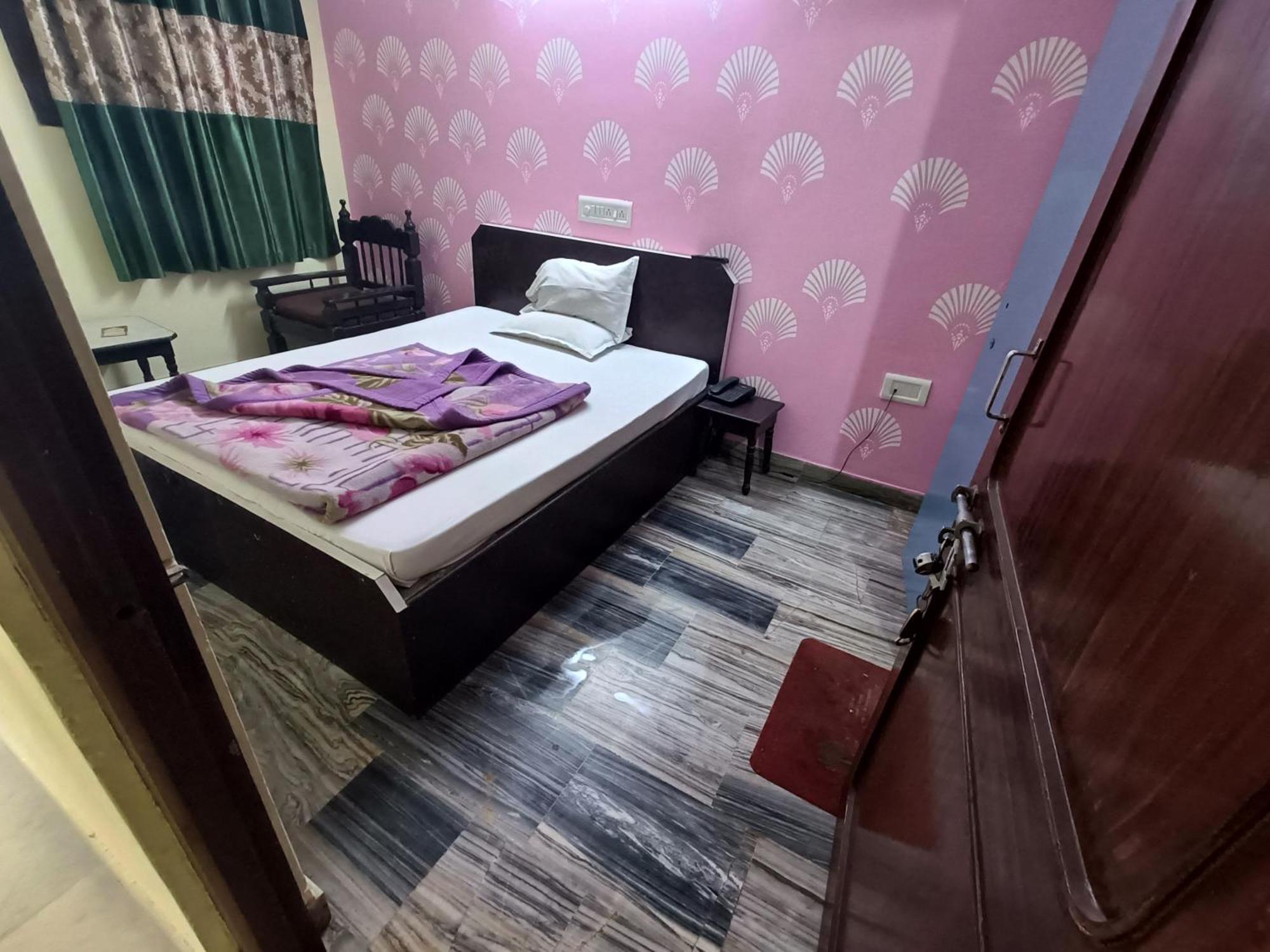 Hotel Gokul Palace Udaipur
