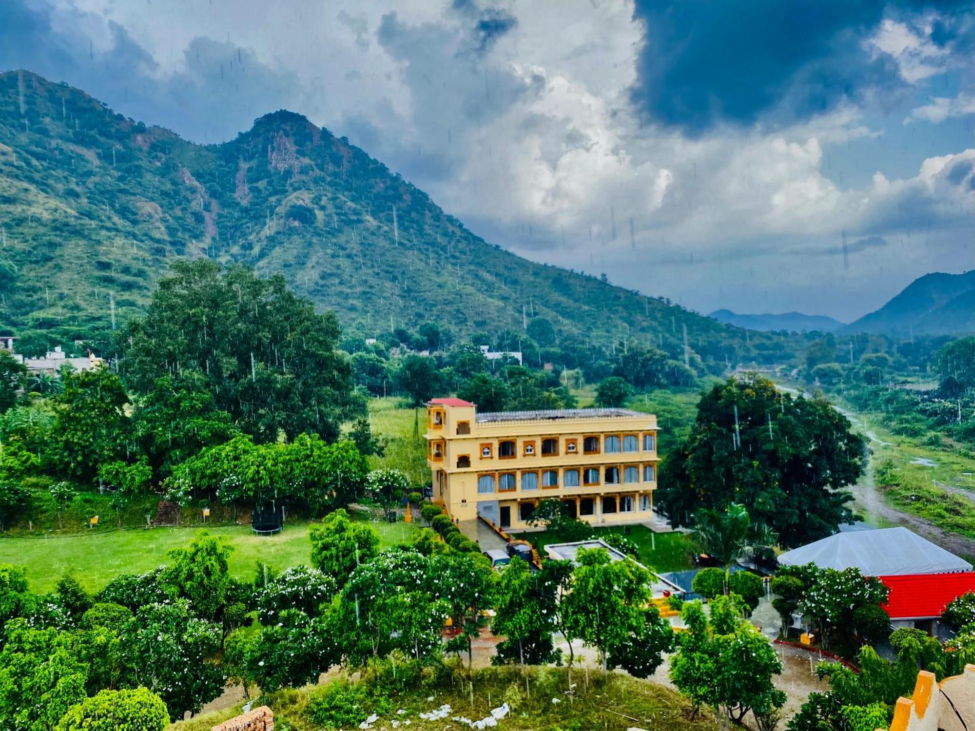 Hotel Udai Valley Resort- Top Rated In With Mountain View 4*
