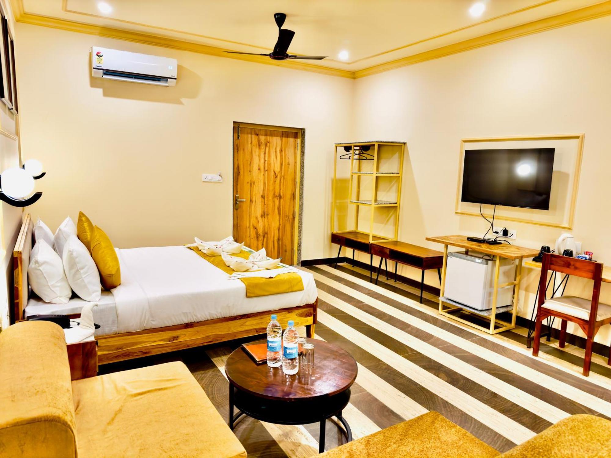 Udai Valley Resort- Top Rated In With Mountain View Hotel