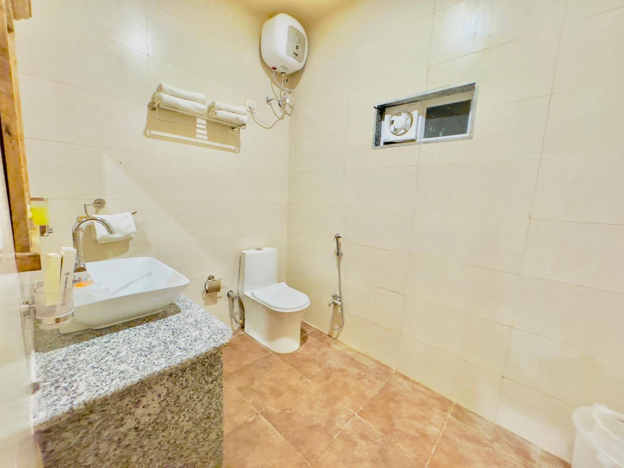 Udai Valley Resort- Top Rated In With Mountain View Udaipur