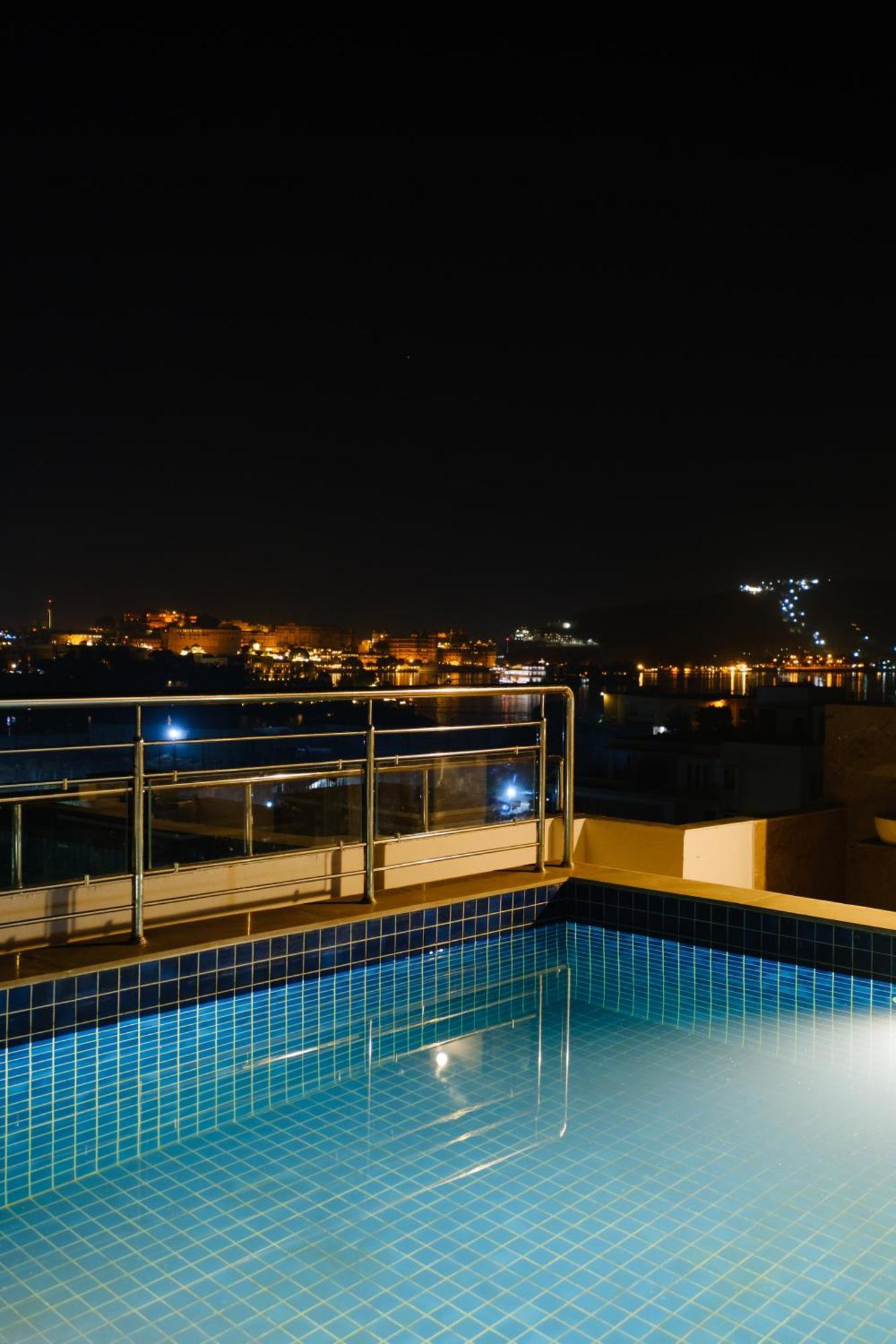 Hotel Infinia - A Luxury Boutique 3*