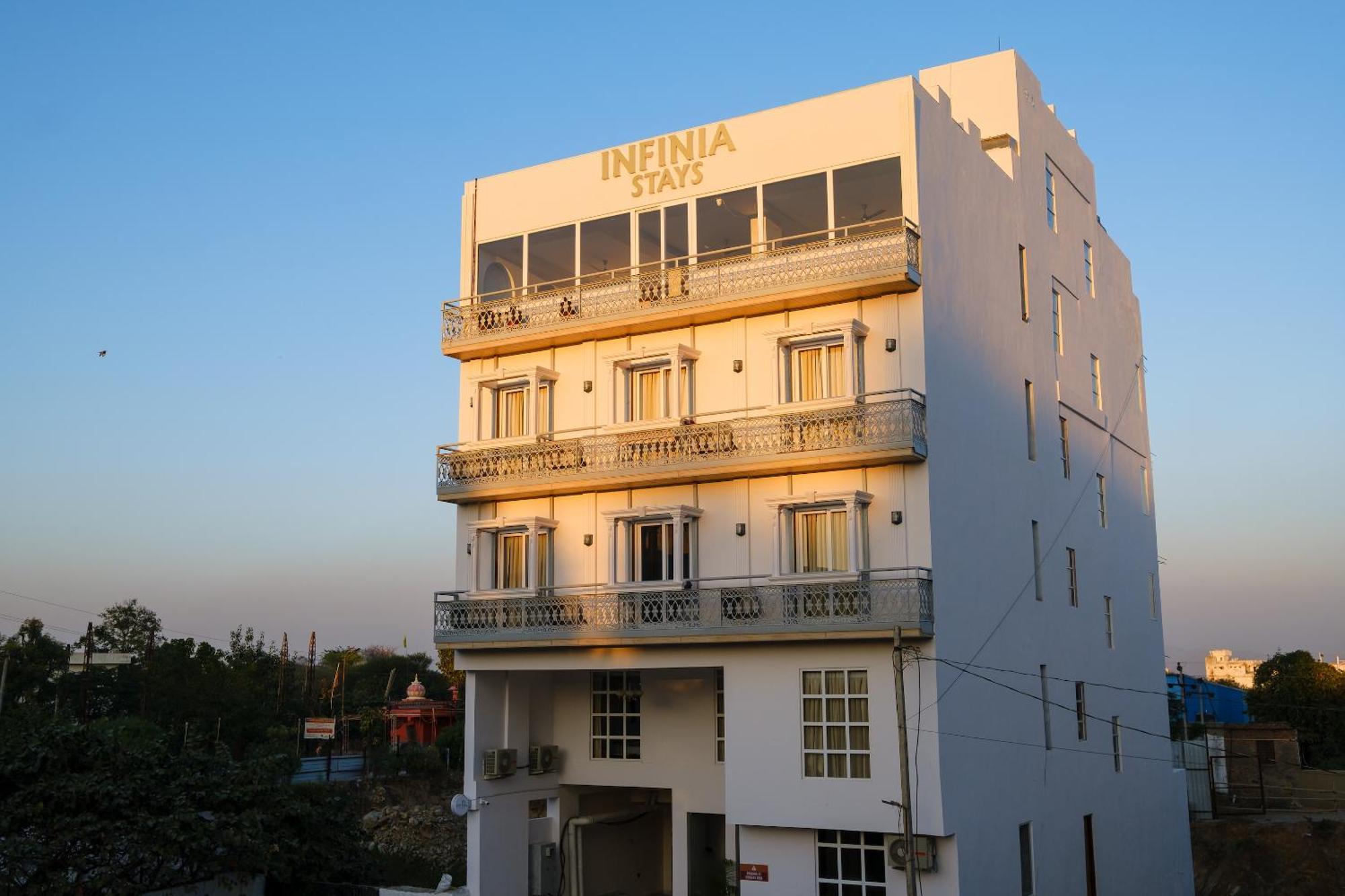 Infinia - A Luxury Boutique