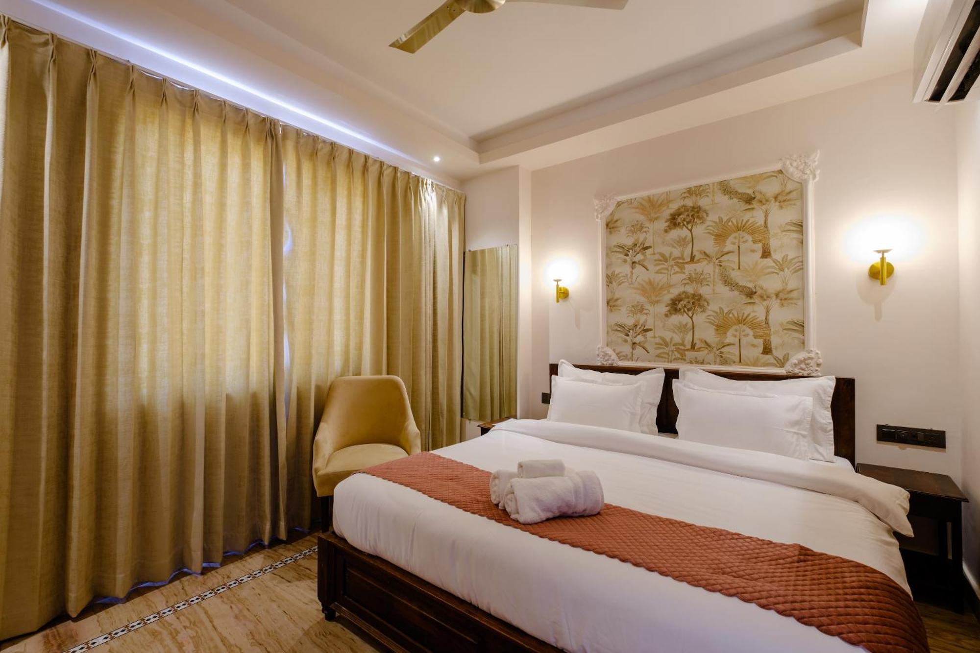 Infinia - A Luxury Boutique 3*