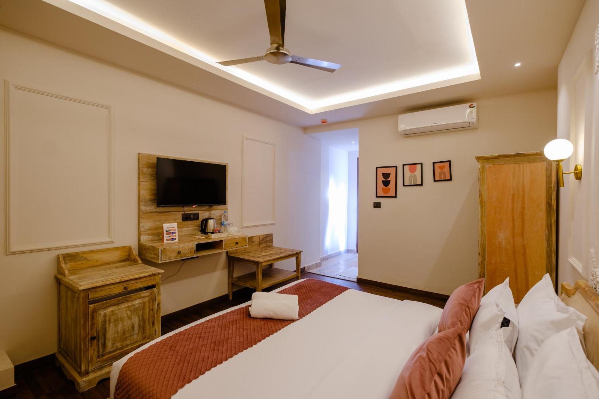 Infinia - A Luxury Boutique Hotel