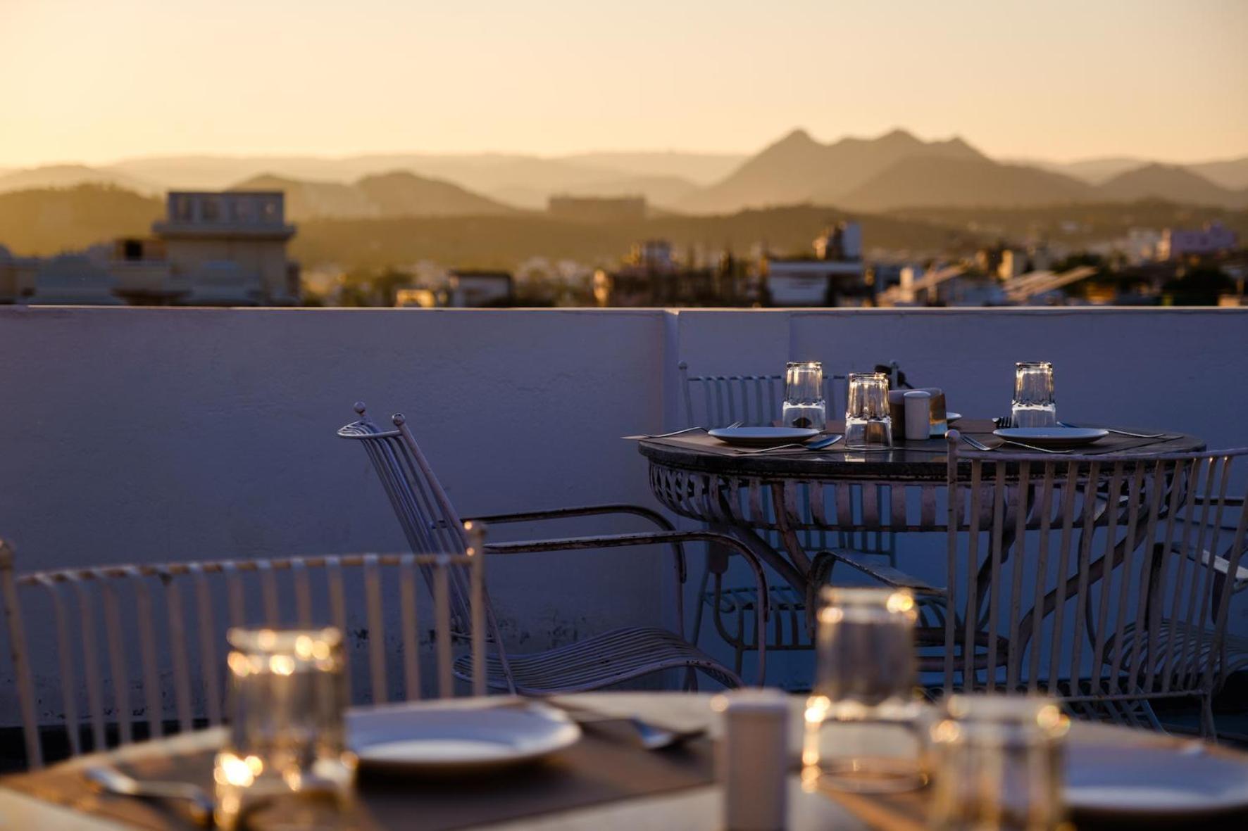 Hotel Infinia - A Luxury Boutique 3*