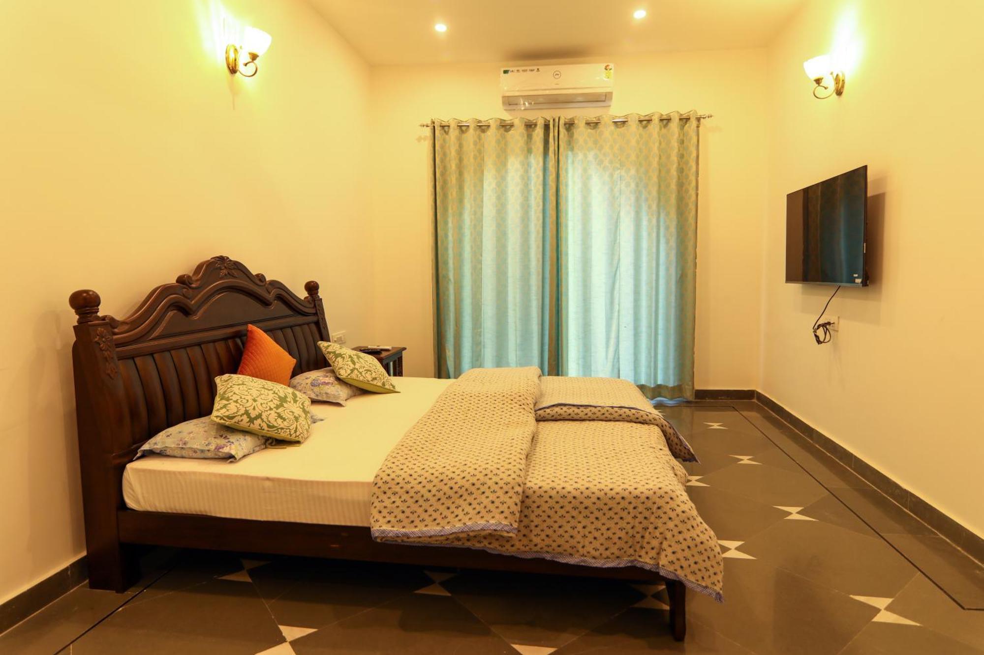 Hotel Boheda Villa, 3*
