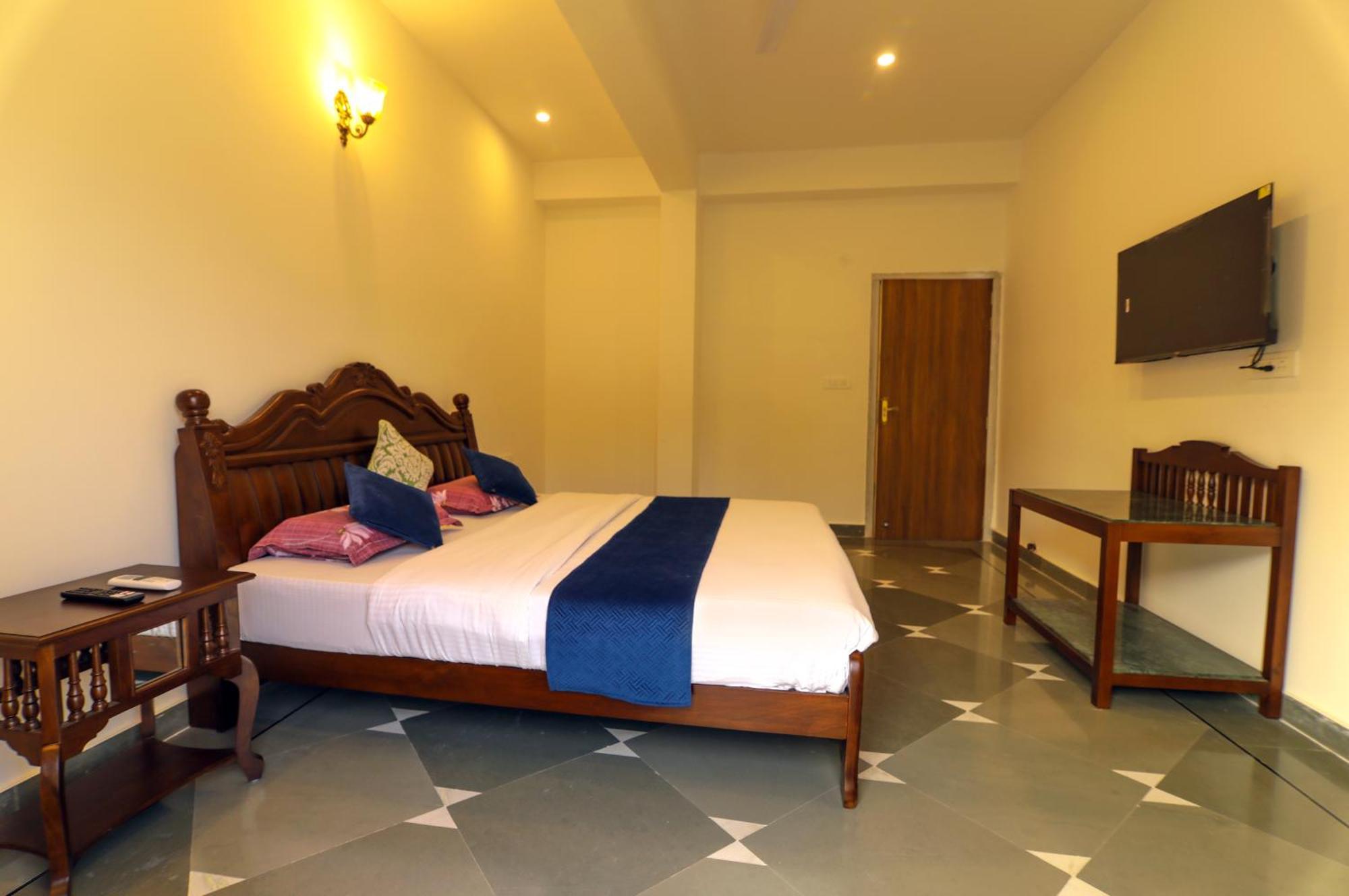 Boheda Villa, 3*