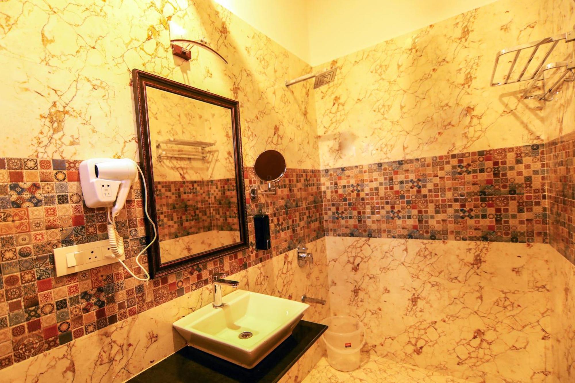 Boheda Villa, 3*