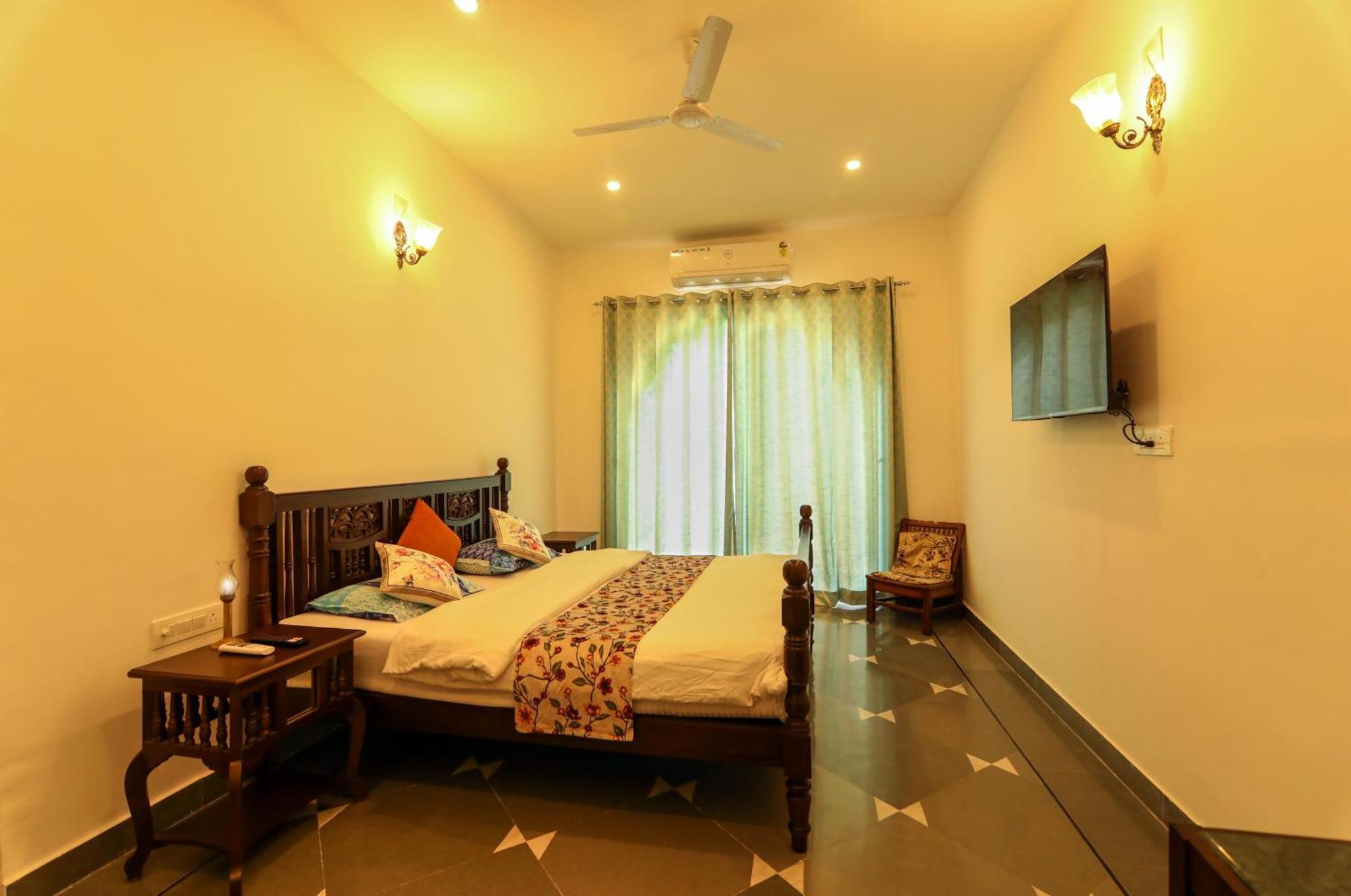 Hotel Boheda Villa,
