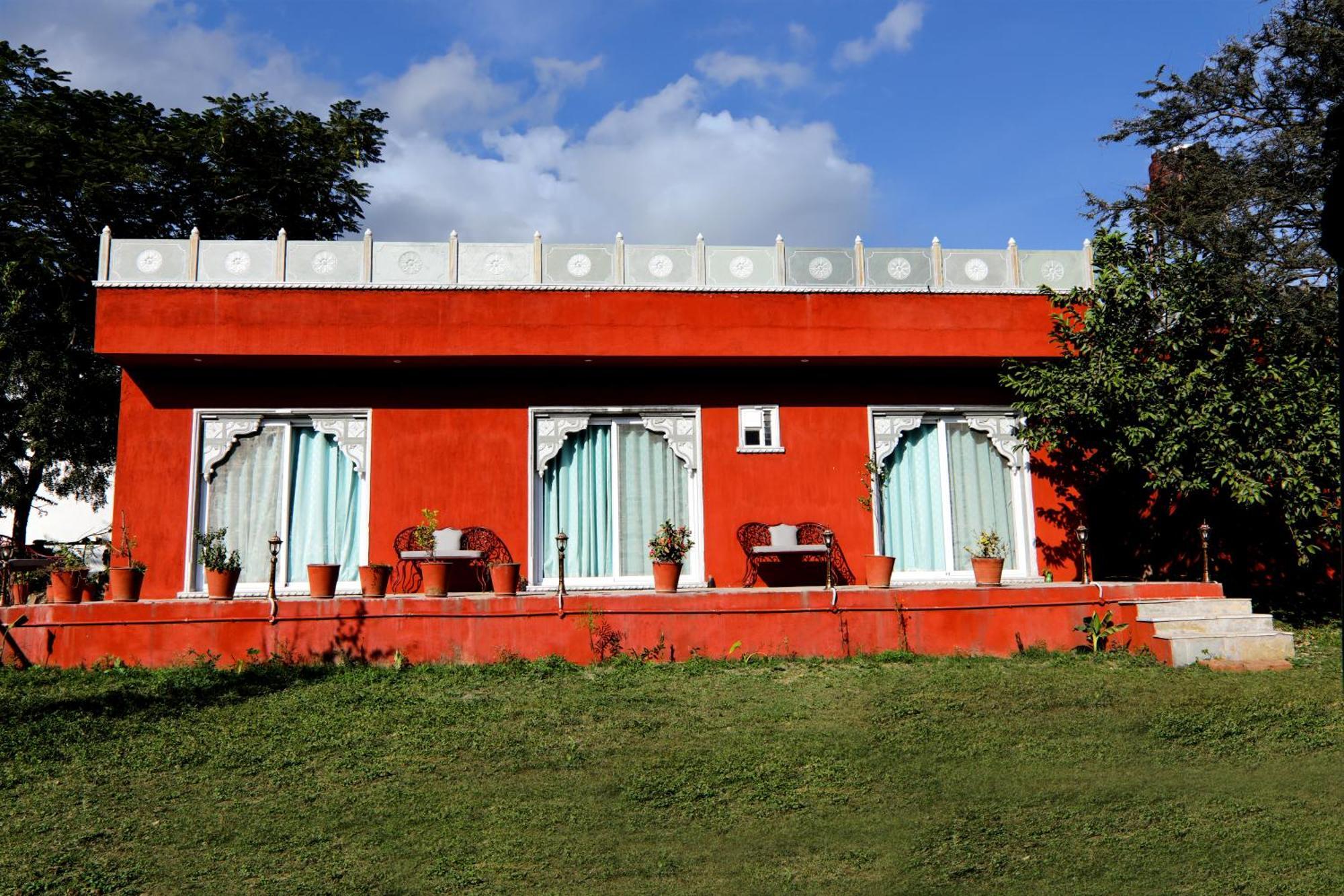 Boheda Villa, 3*
