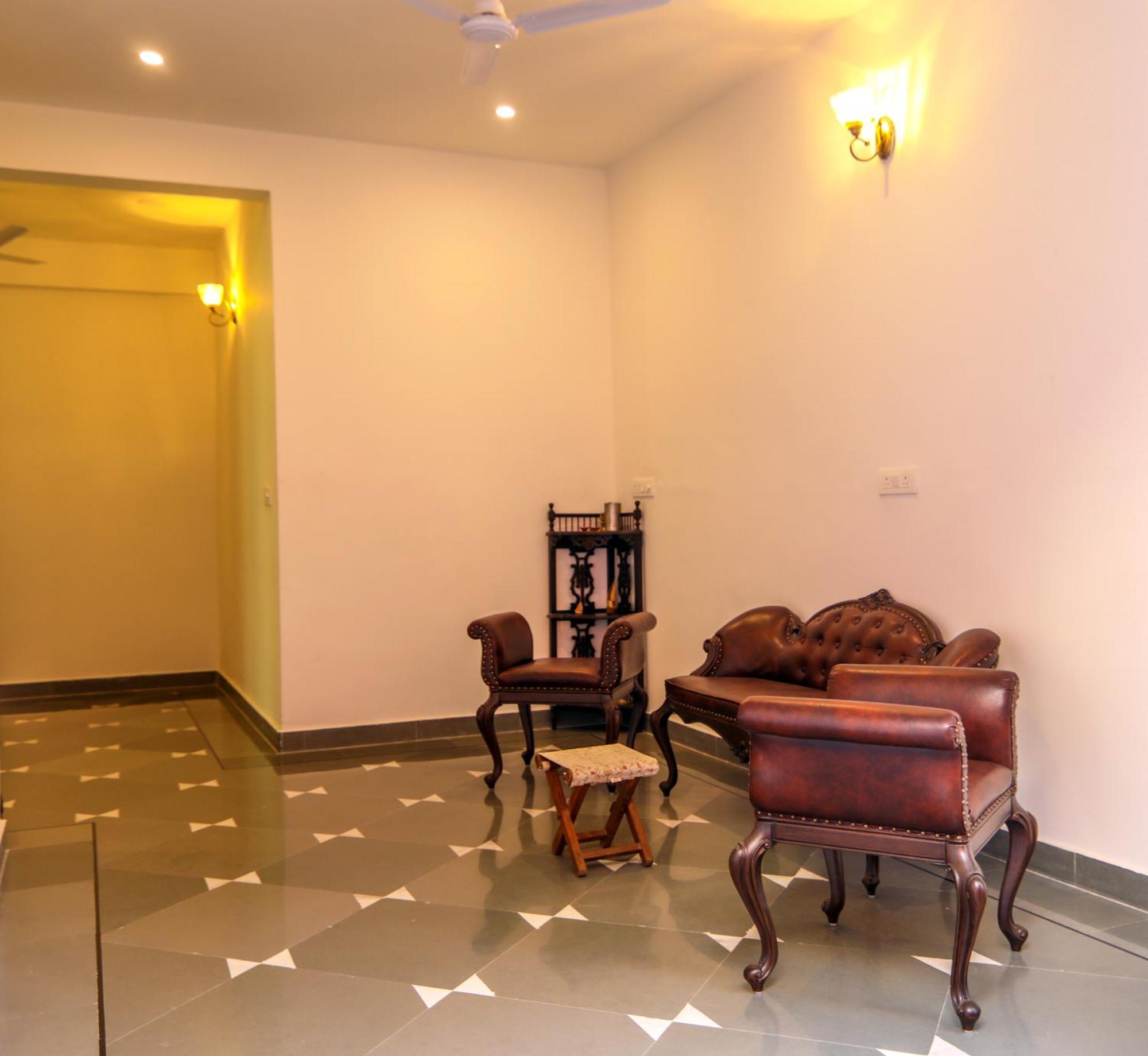 Boheda Villa, Hotel