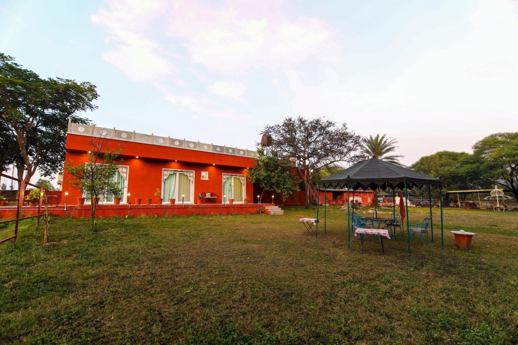Hotel Boheda Villa,