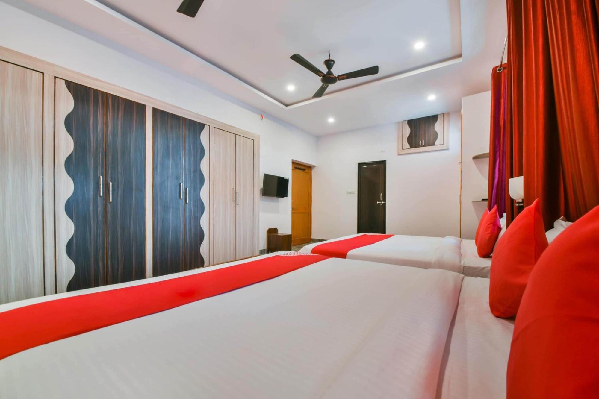 Hotel Oyo Flagship 40796 Banjara Luxury 3*
