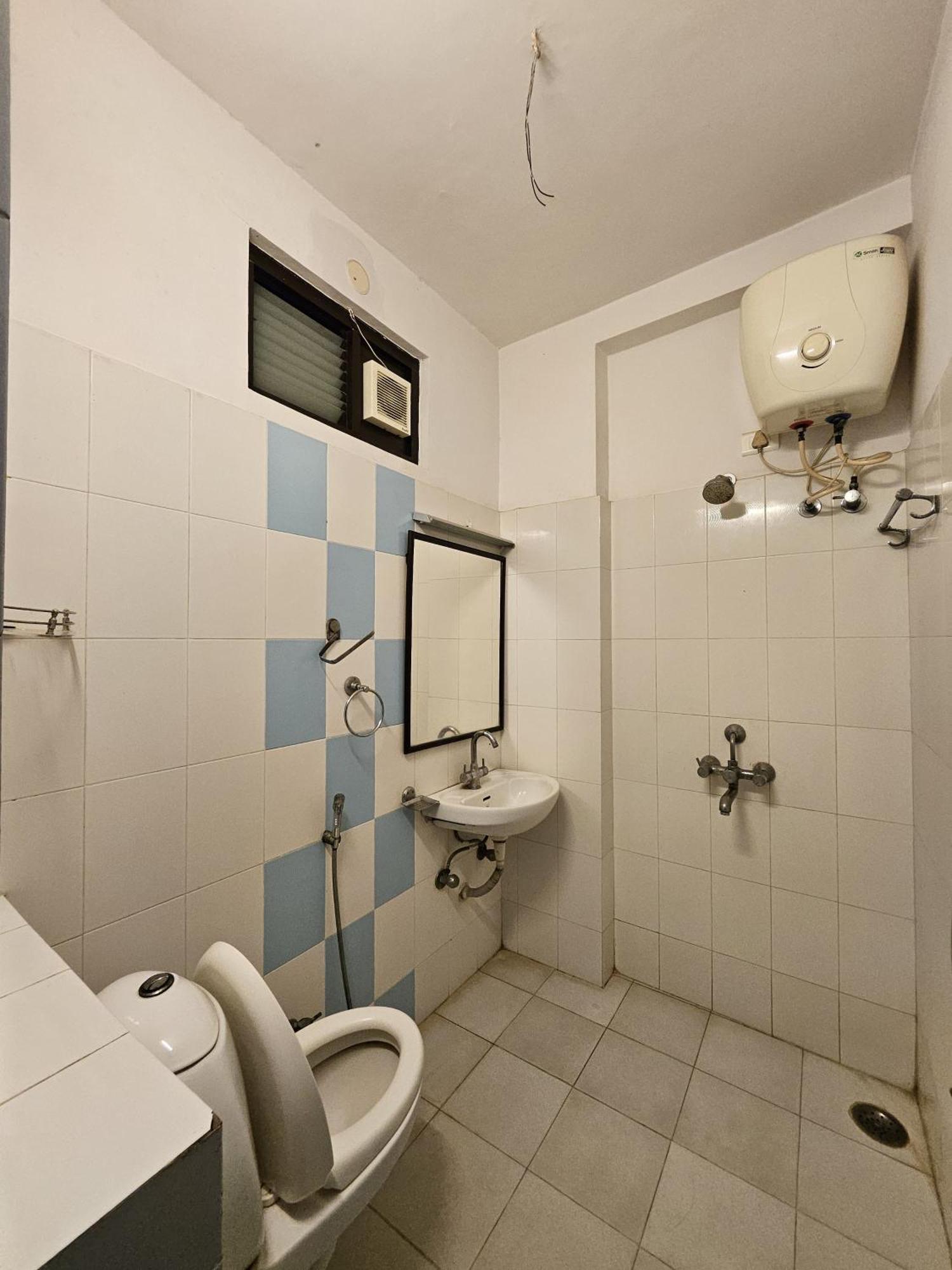 Madpackers Hostel *