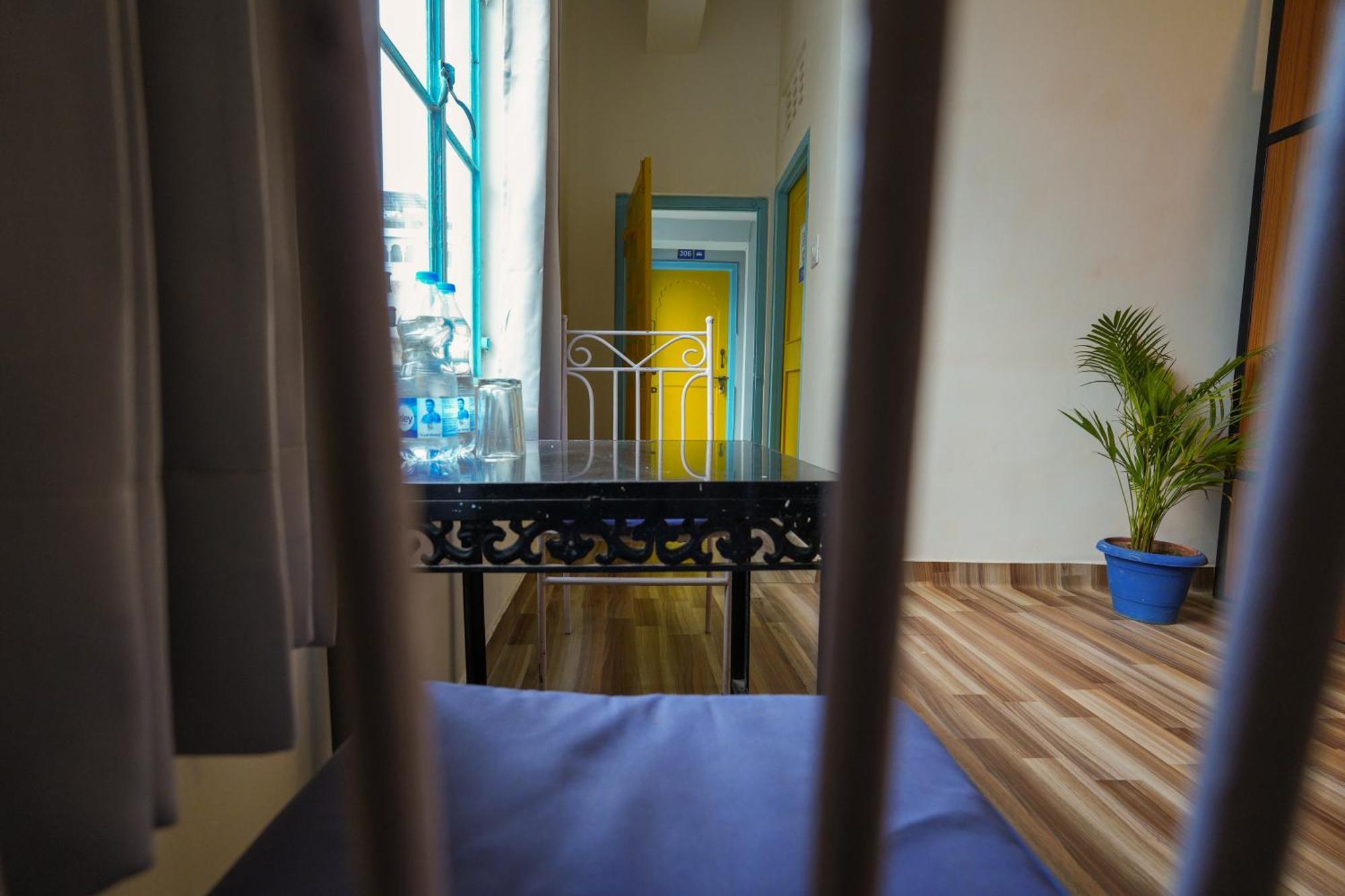 Hostel Shalom Backpackers *
