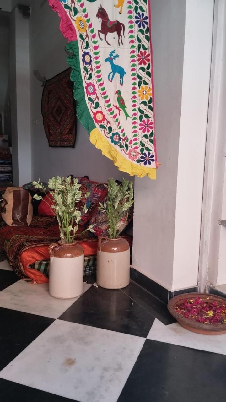 Lakshmi Darshan Gokhada , Stay, And Complete Family Sojourn