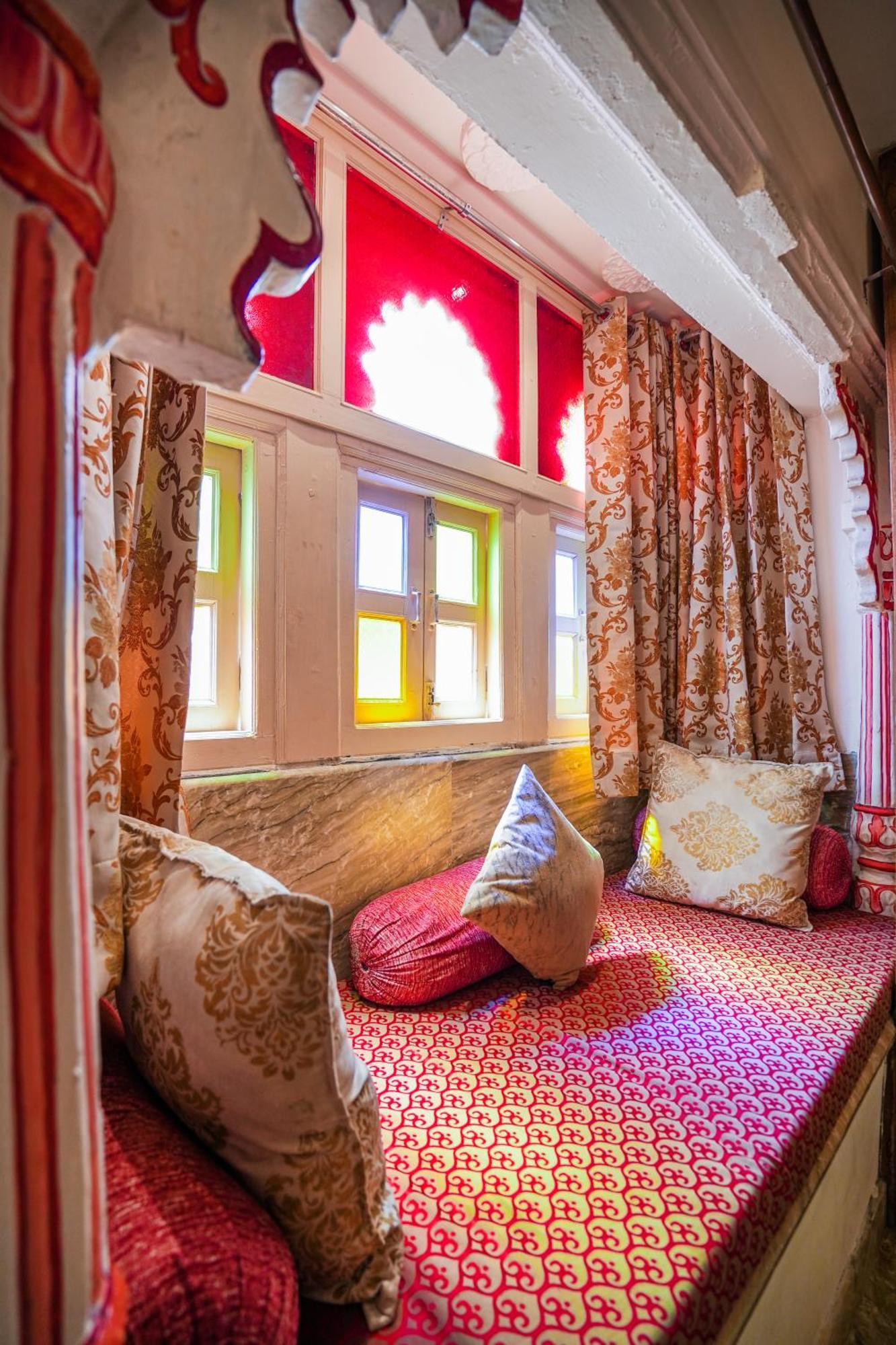 Royal Rafahiya - A Rooftop View Near Pichola Hotel 4*