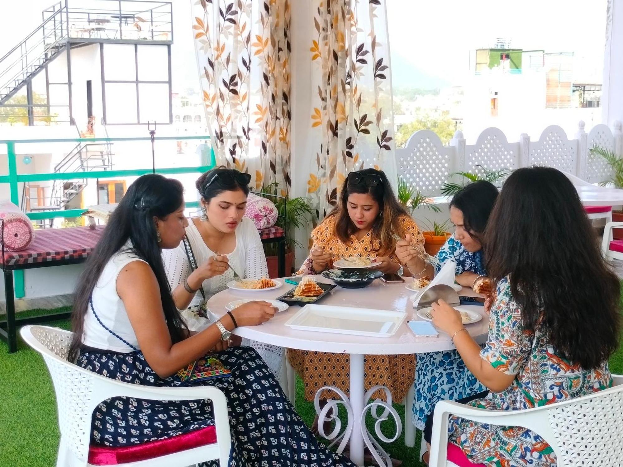 Guest house Krishna *