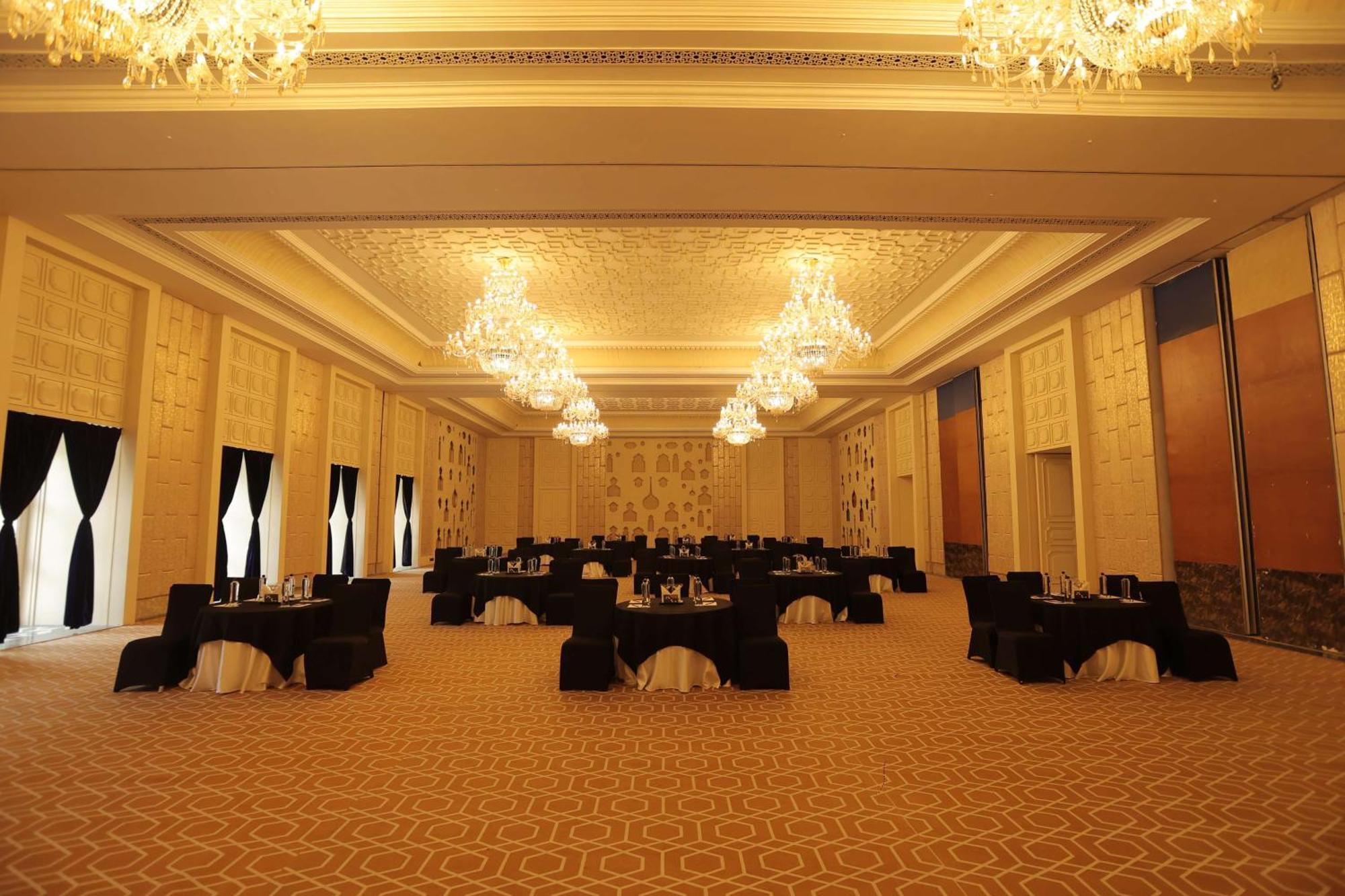 Radisson Blu Palace & Resort Udaipur