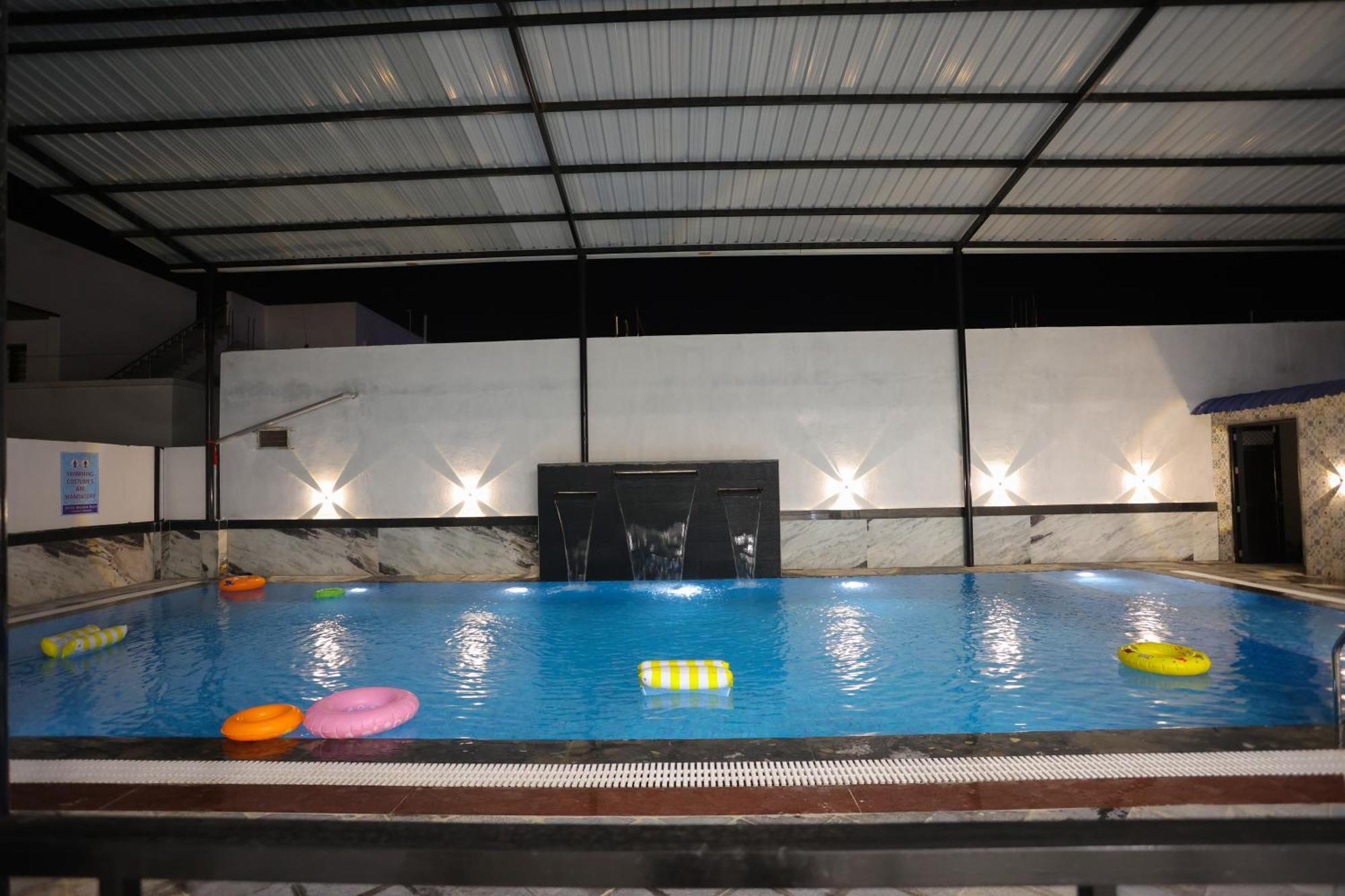 Bhairav Bagh With Swimming Pool Hotel 3*