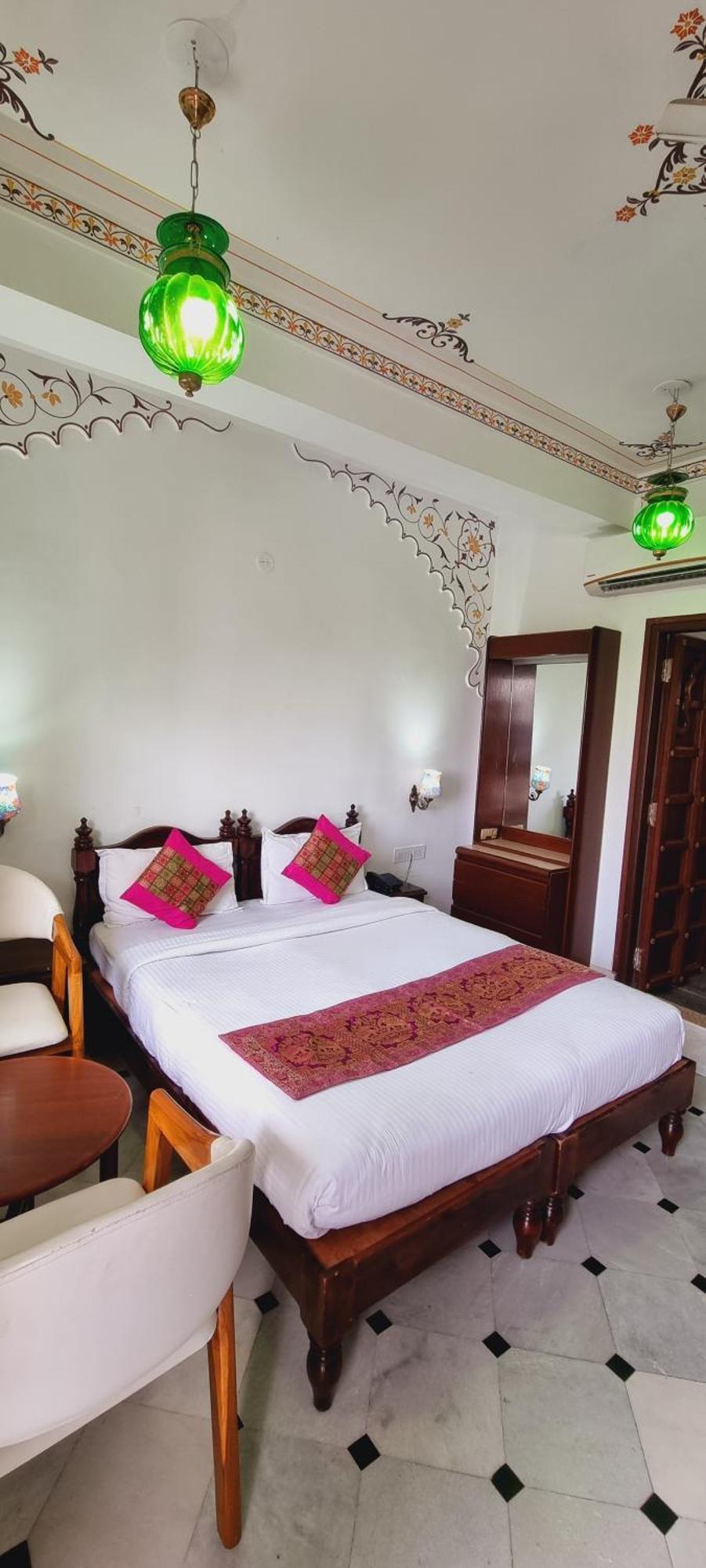 Hotel Darbargarh A Unit Of Khamma Ghani A Boutique