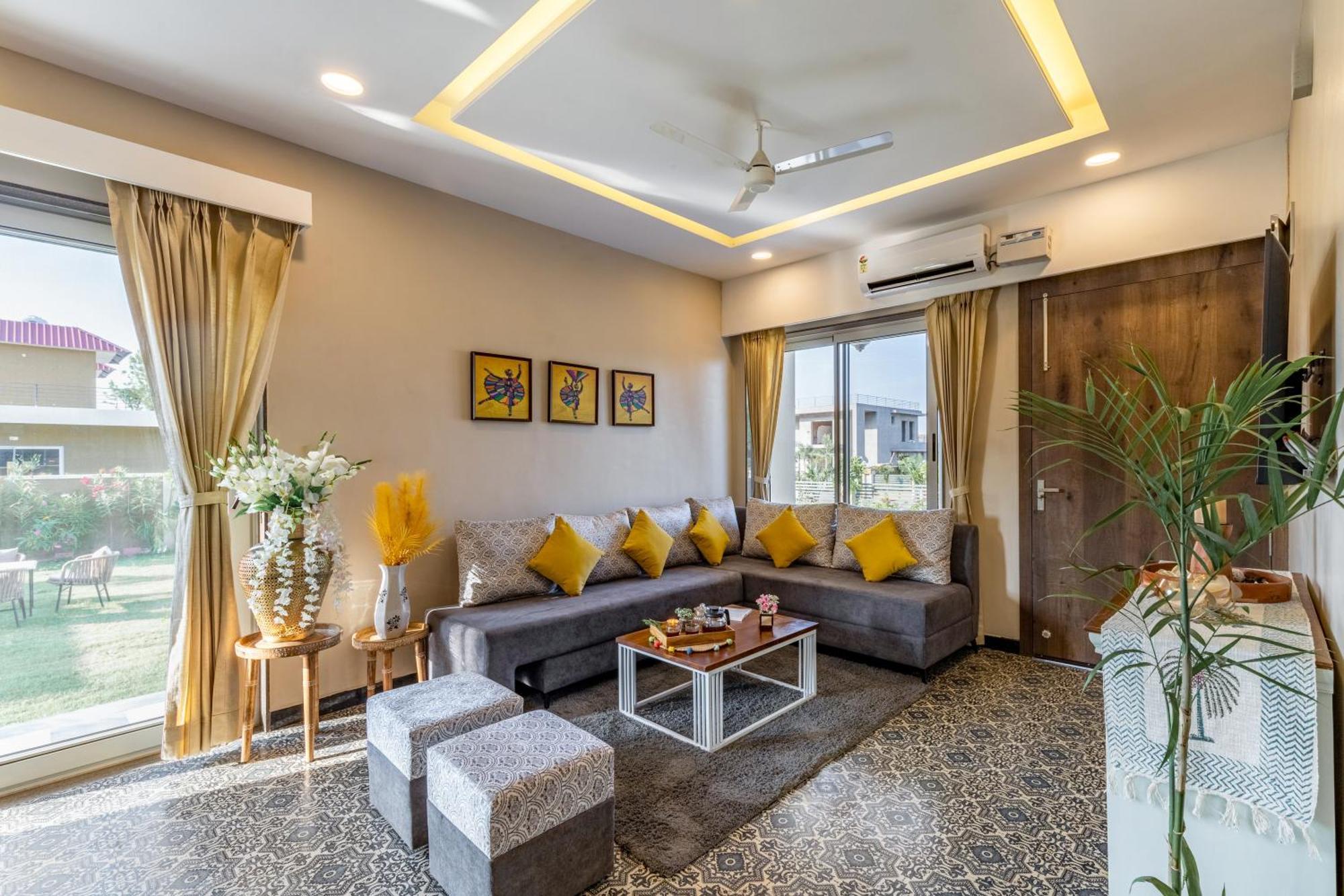 Elivaas 2 Bhk Pet Friendly With Pvt Pool - Heaven In Hill