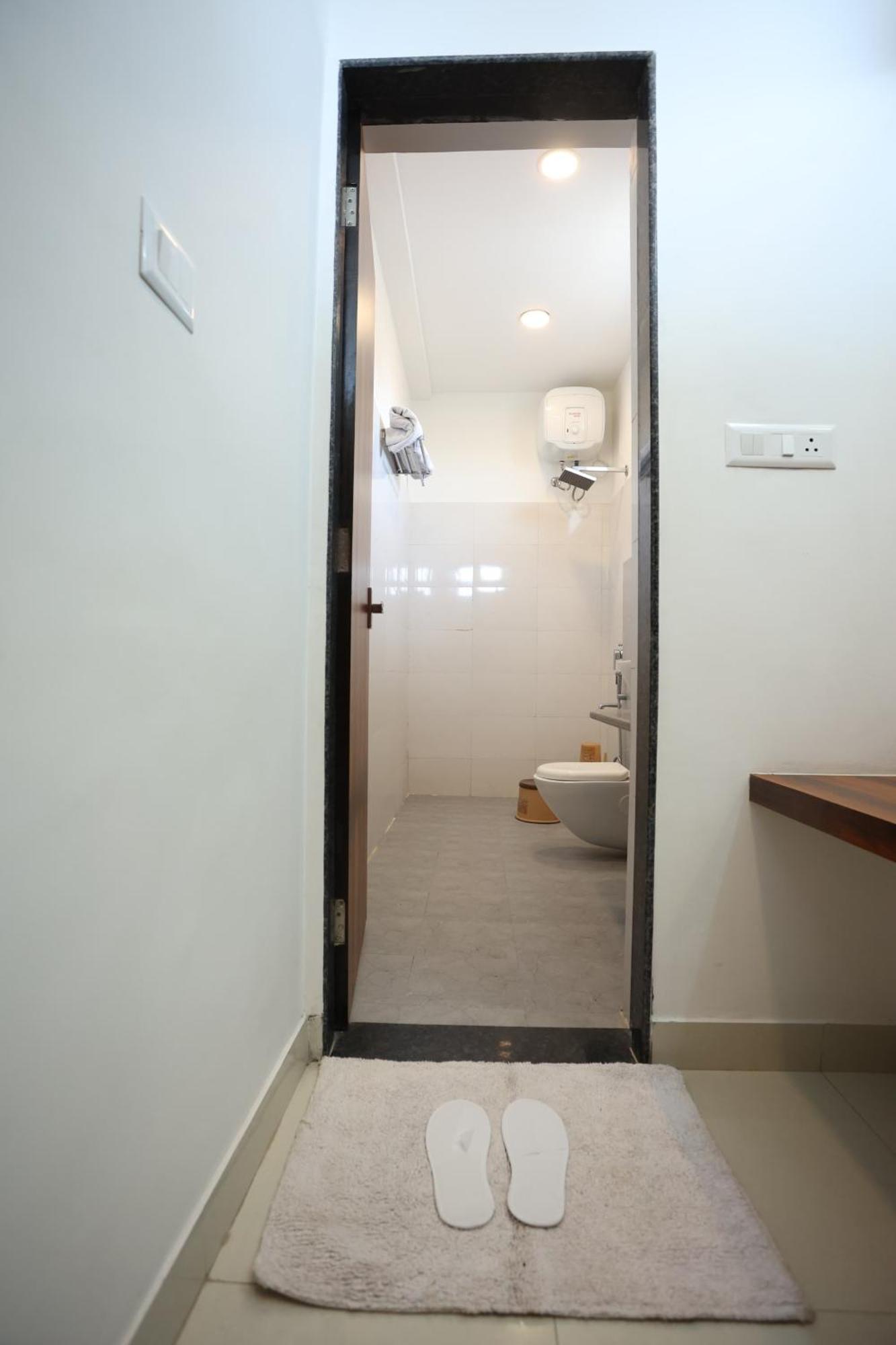 Hotel Bhairav Bagh With Swimming Pool Udaipur