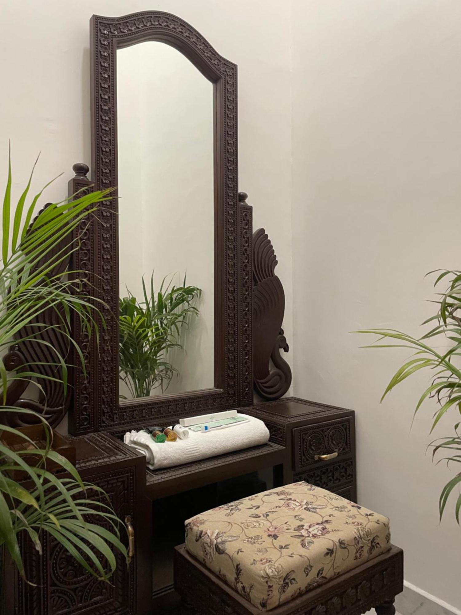 Villa Karni Nivvas - Luxury Redefined Udaipur