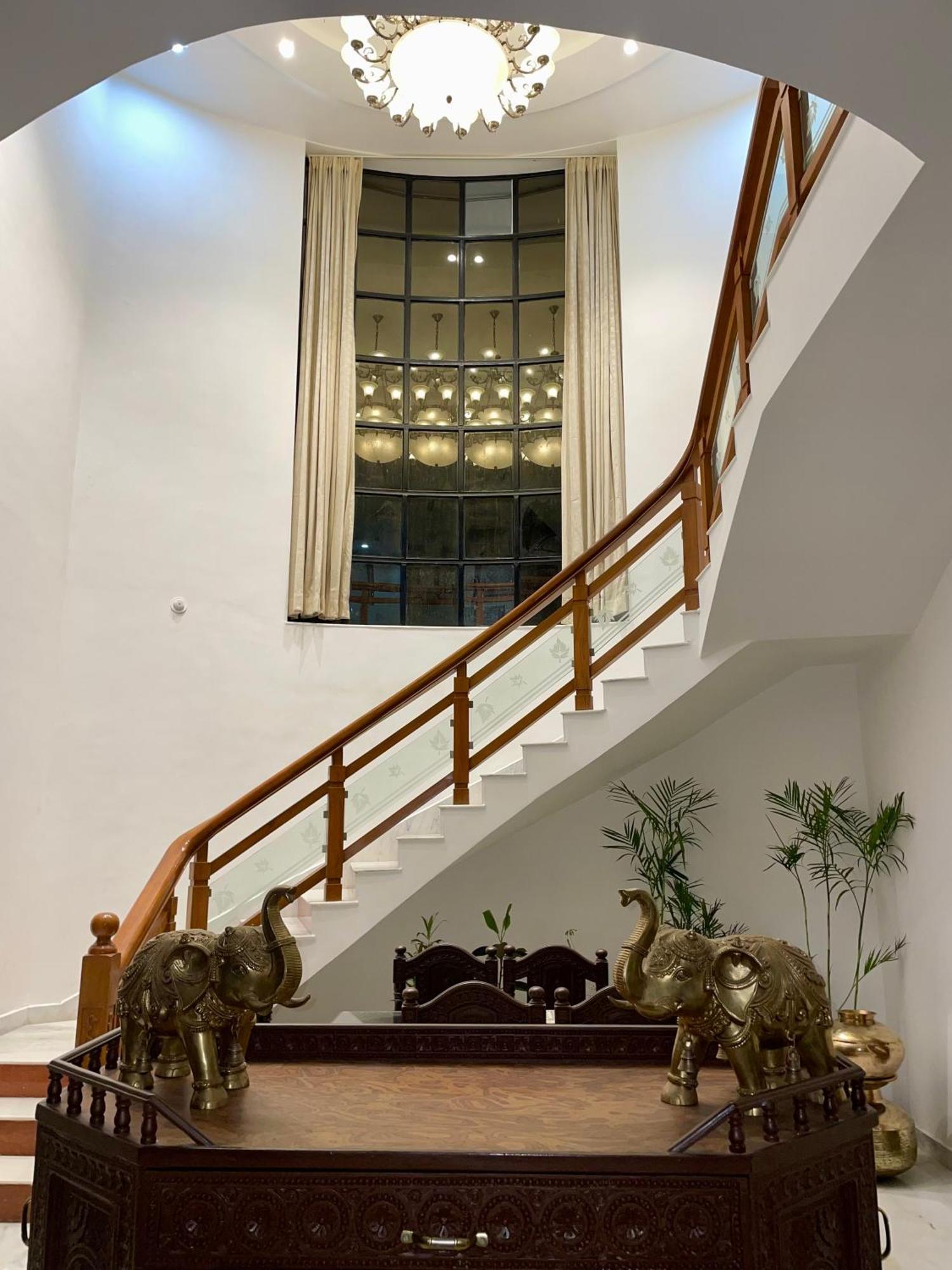 Villa Karni Nivvas - Luxury Redefined Udaipur