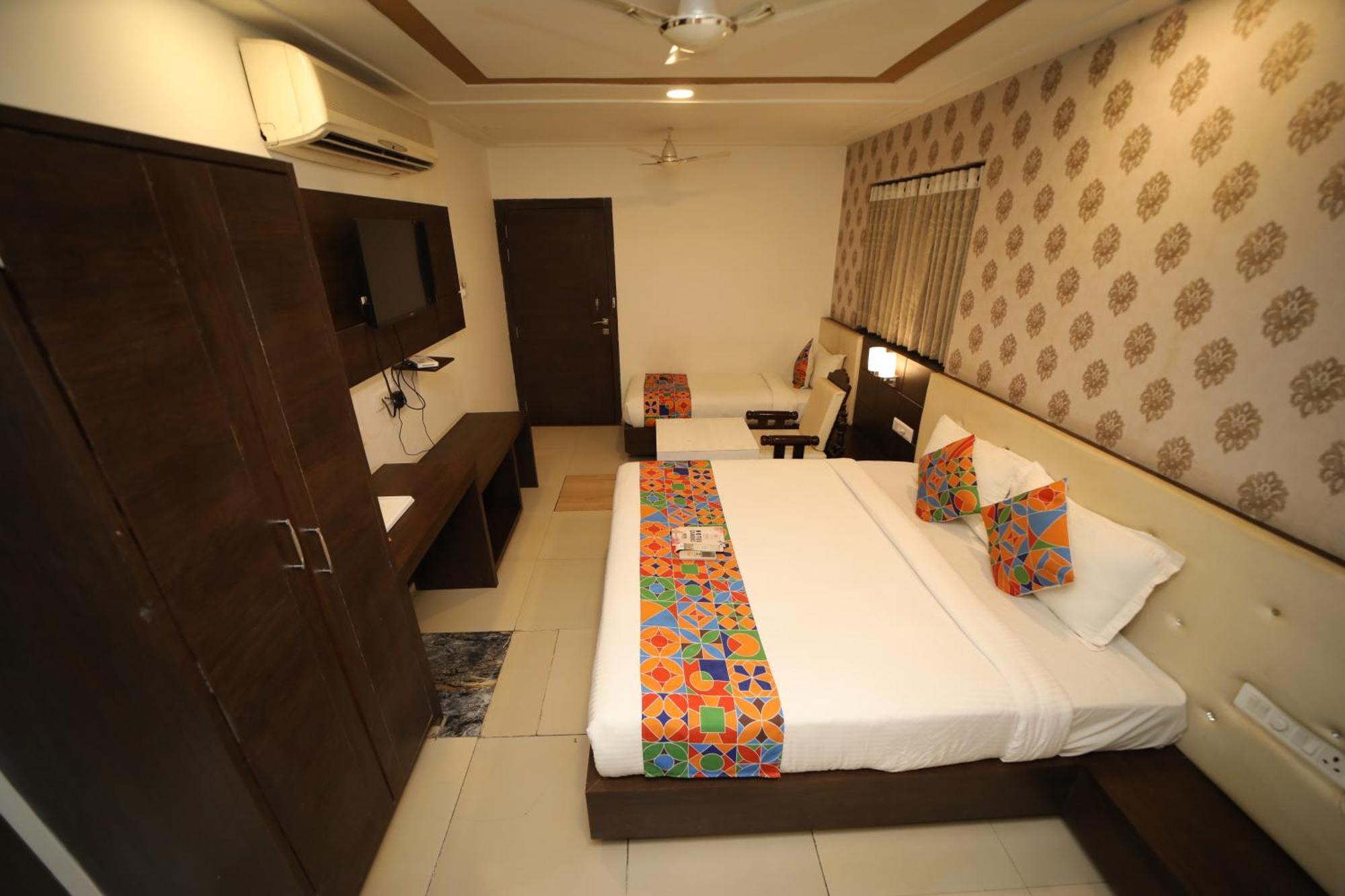 Damanis * Udaipur