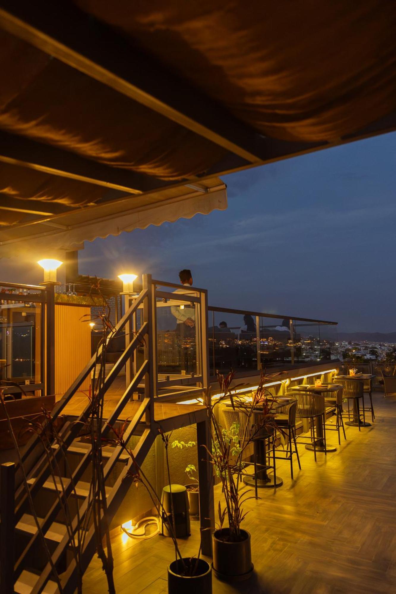Aura Boutique 4*