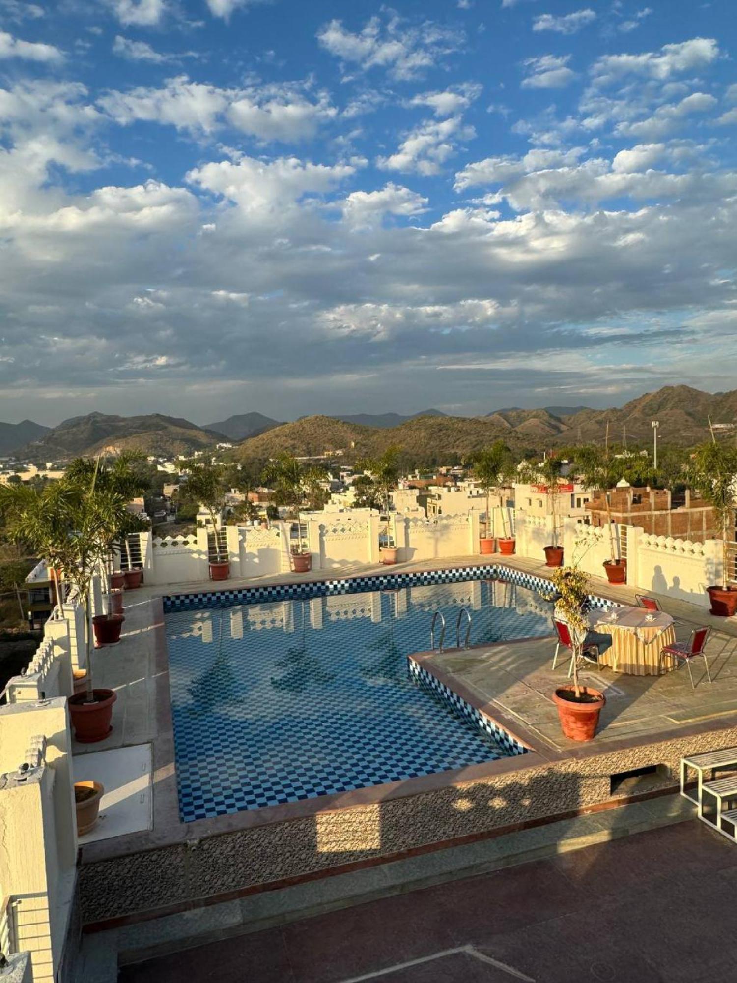 Rudra Kripa With Swimming Pool Udaipur