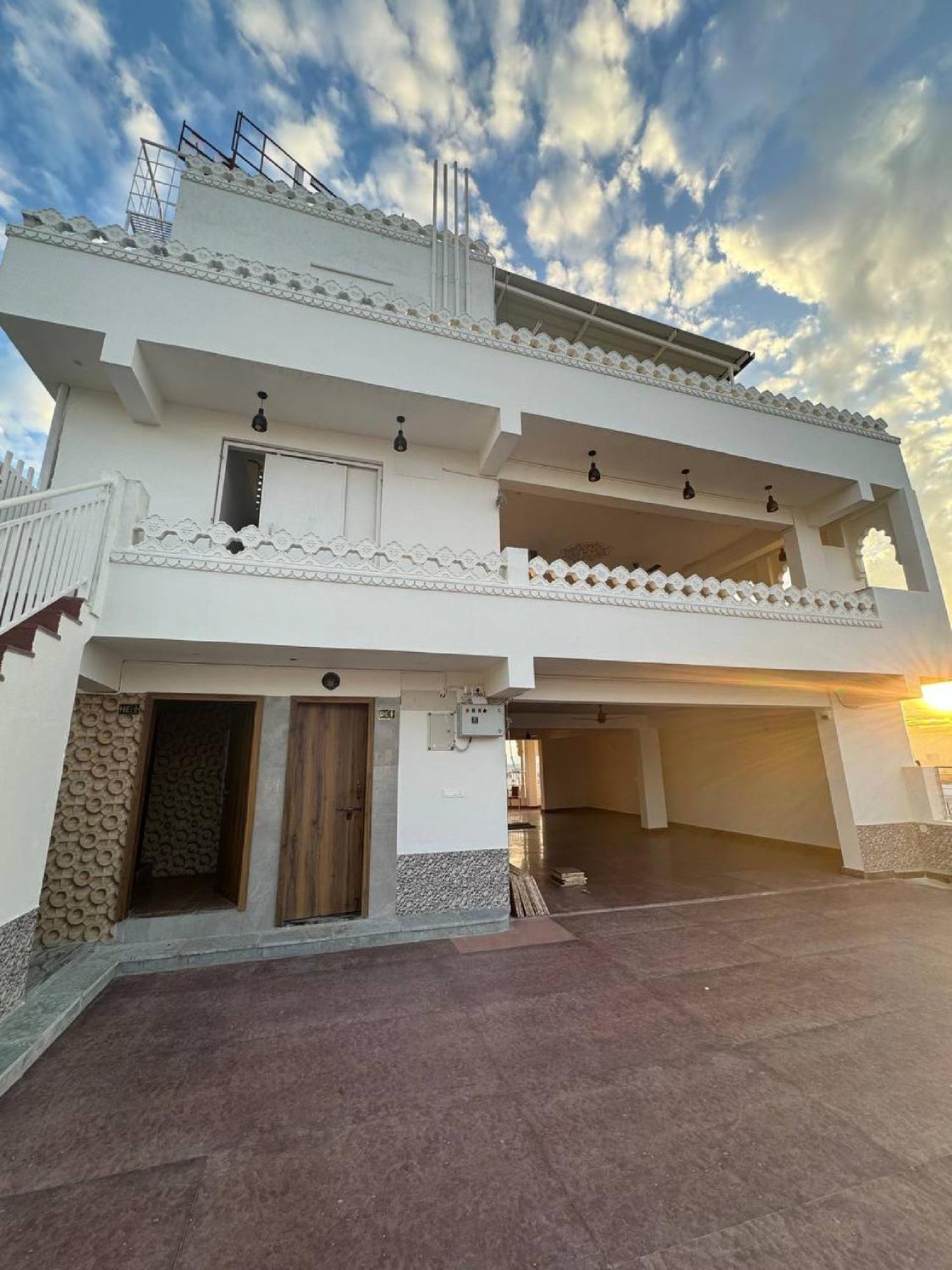 Rudra Kripa With Swimming Pool 3*