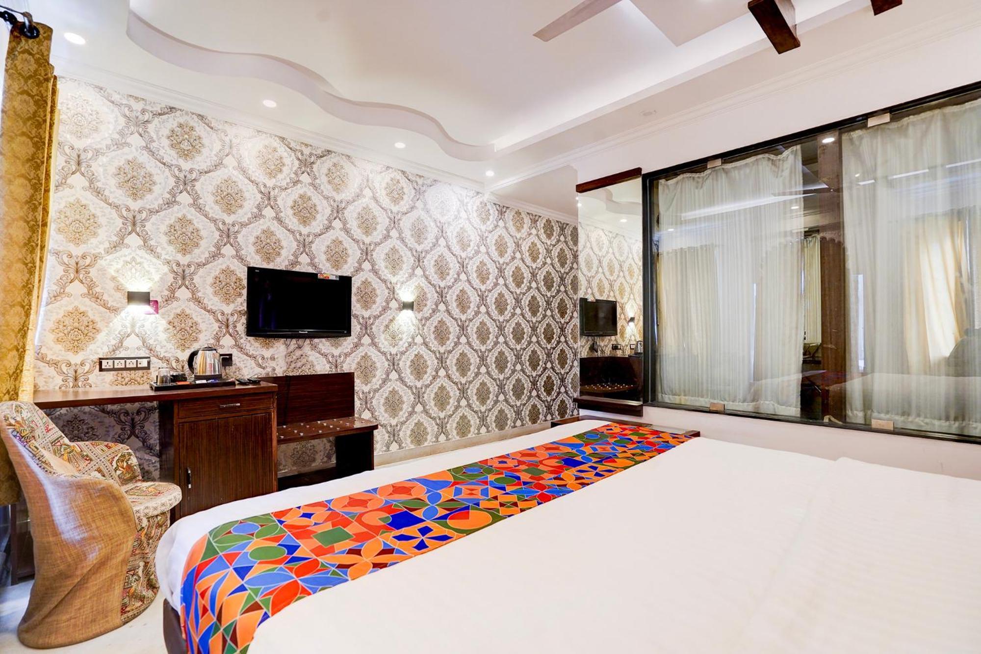 Mandiram Palace 3*