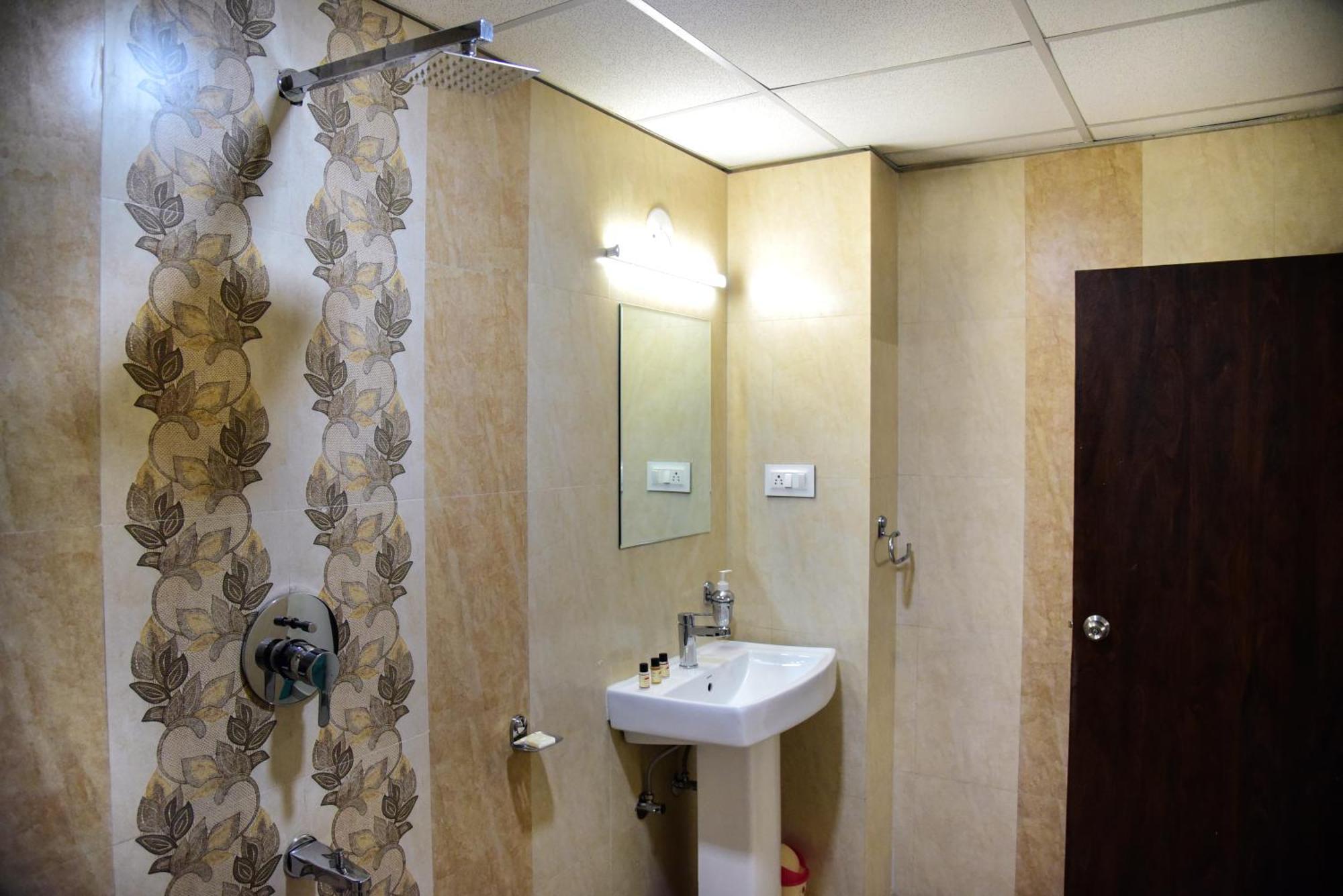 Global Hotel Udaipur