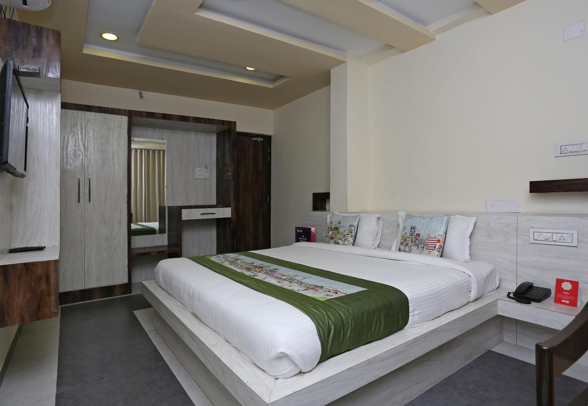 Collection O Greenland Hotel