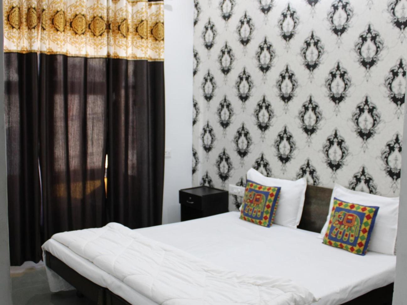 Hill Paradise Guest house *