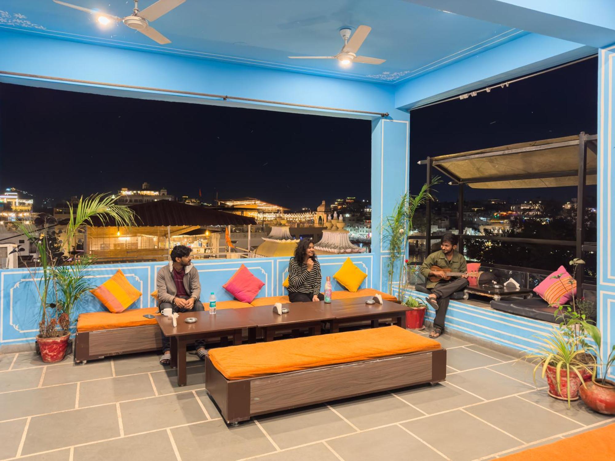 Madpackers Hostel