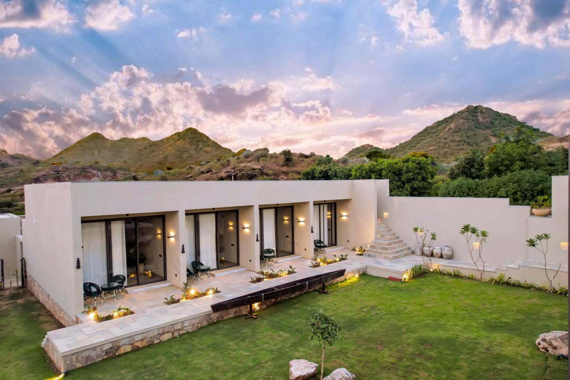 Saffronstays Rohi Villa *