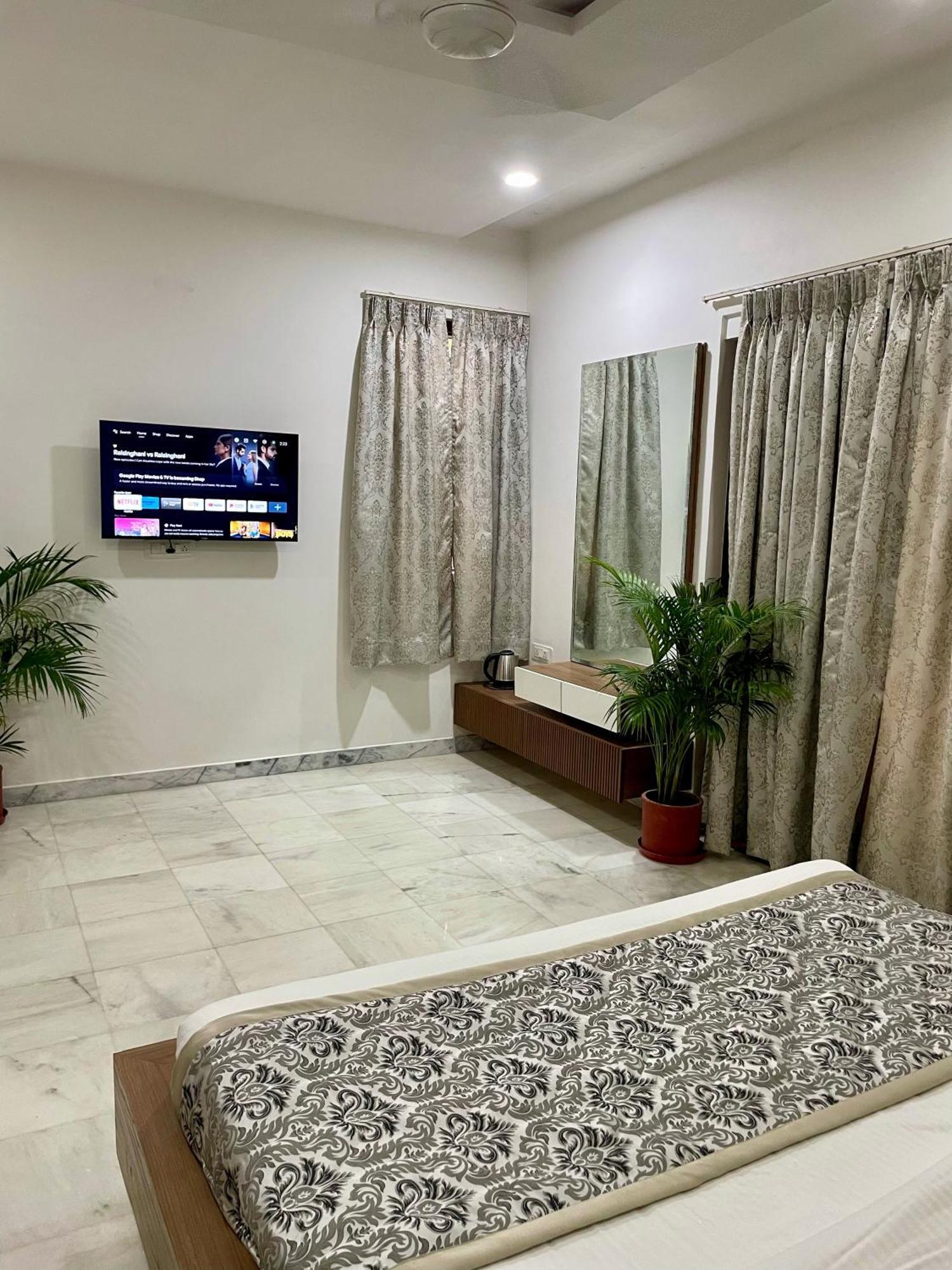 Villa Karni Nivvas - Luxury Redefined