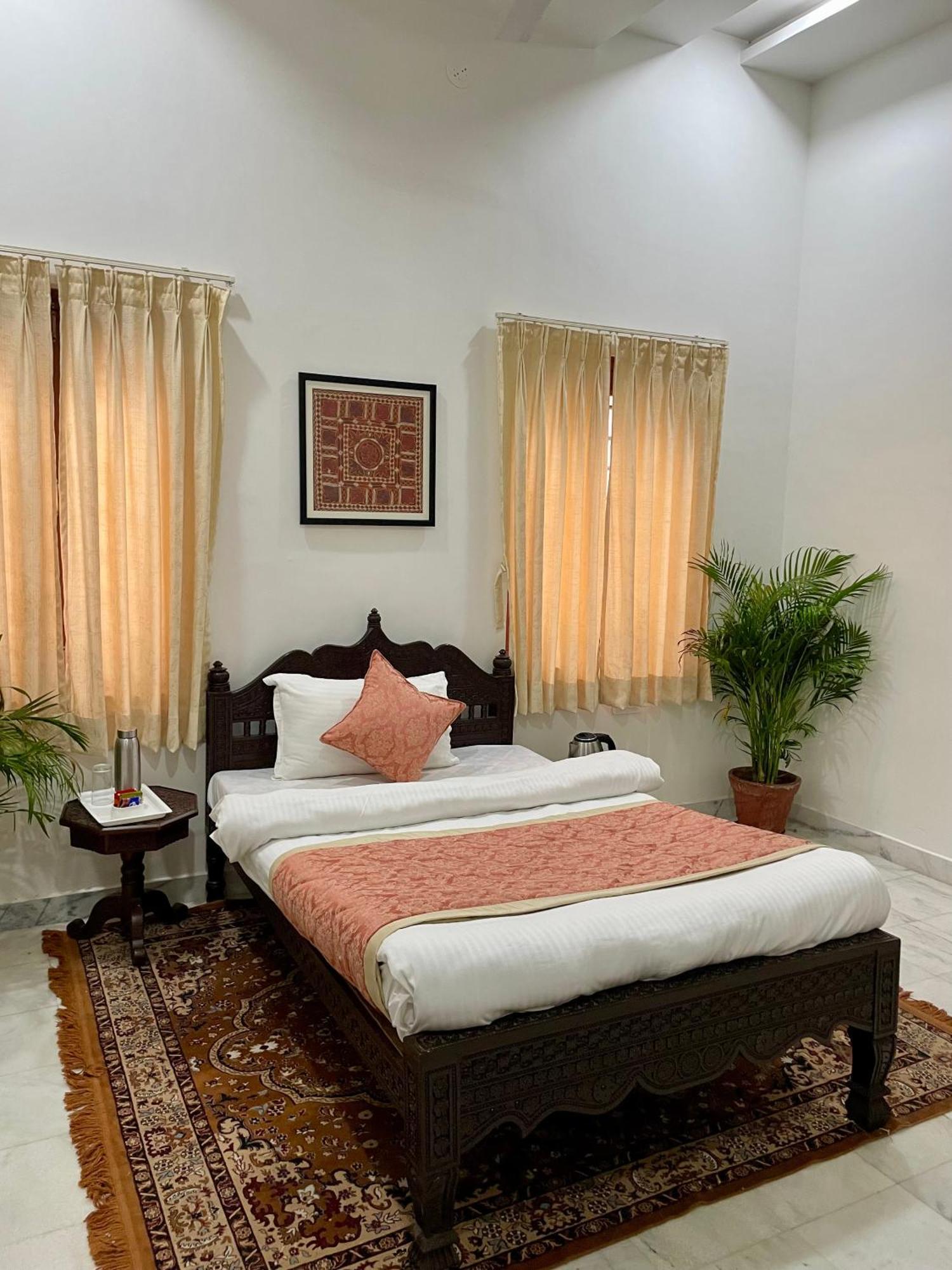 Karni Nivvas - Luxury Redefined Villa *