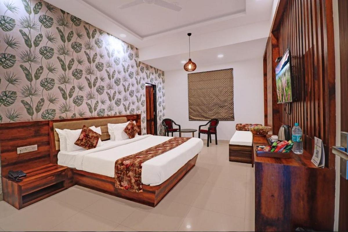 Bhairav Bagh With Swimming Pool Hotel 3*