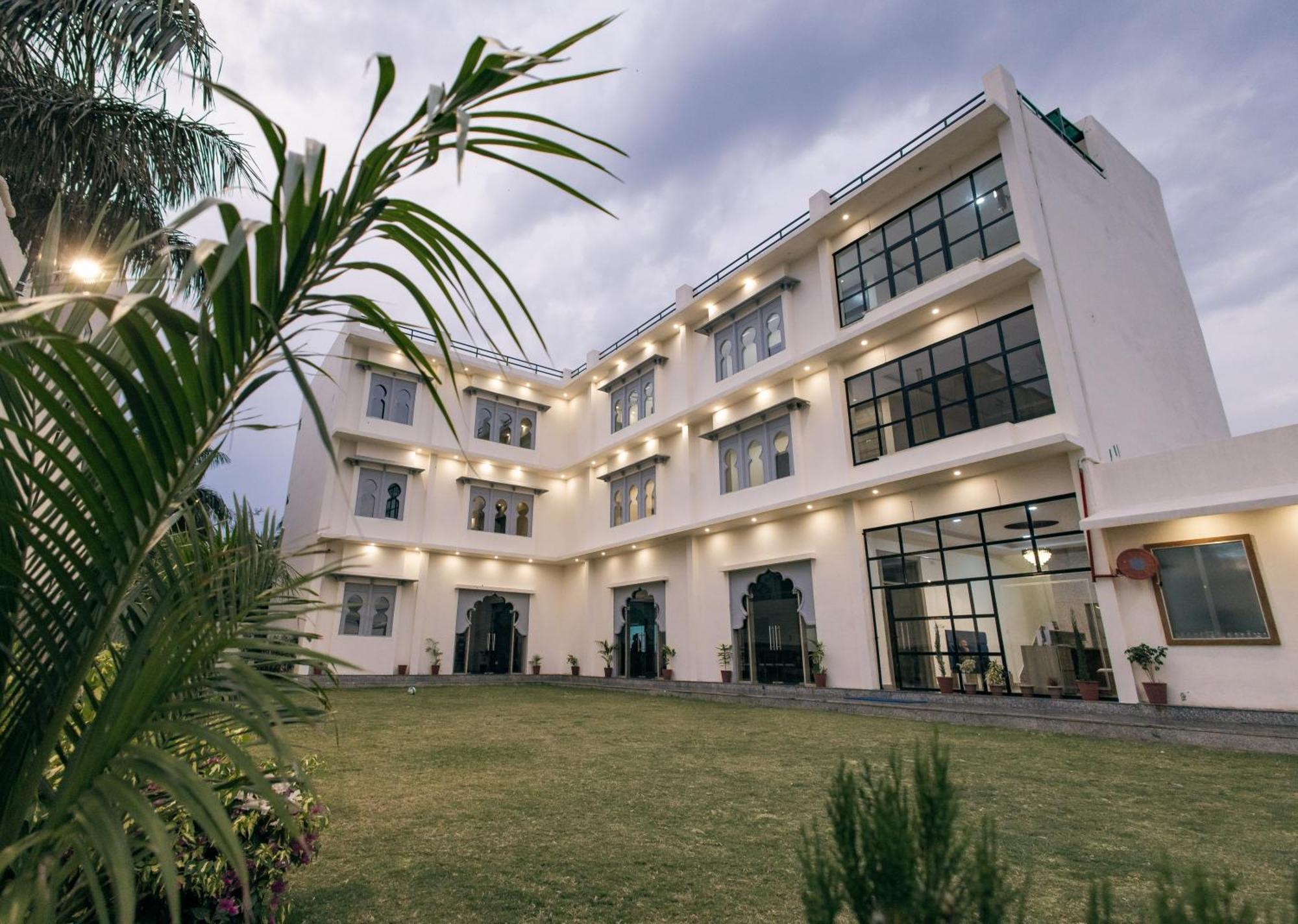 Resort Serenity Hill - A Boutique In