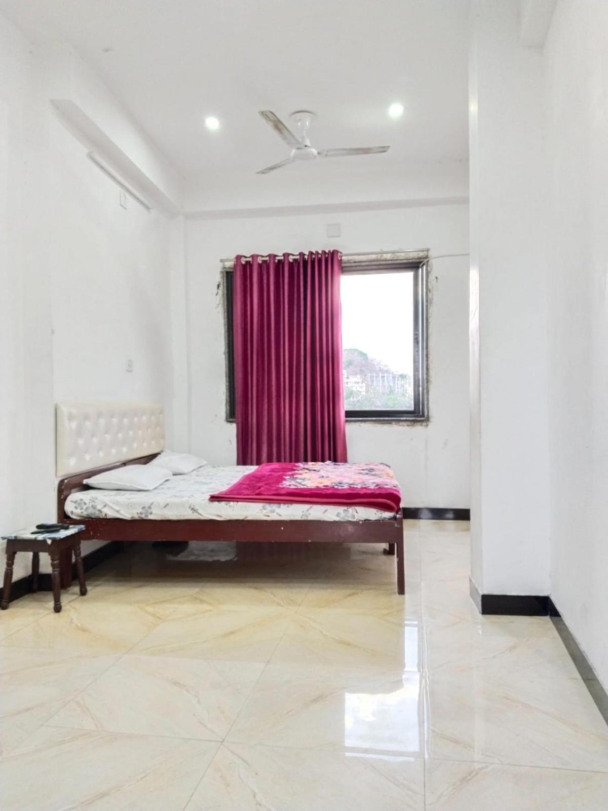 Shree Krishna Guest house *