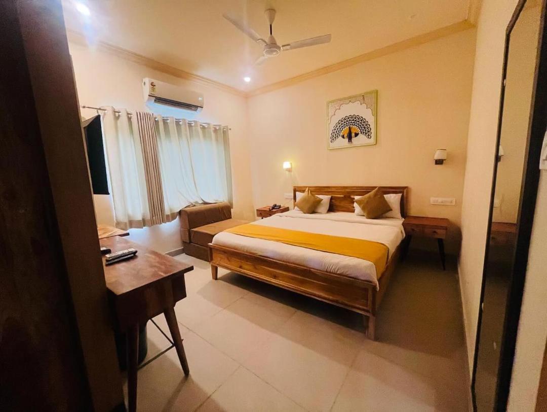 Udai Valley Resort- Top Rated In With Mountain View Hotel Udaipur