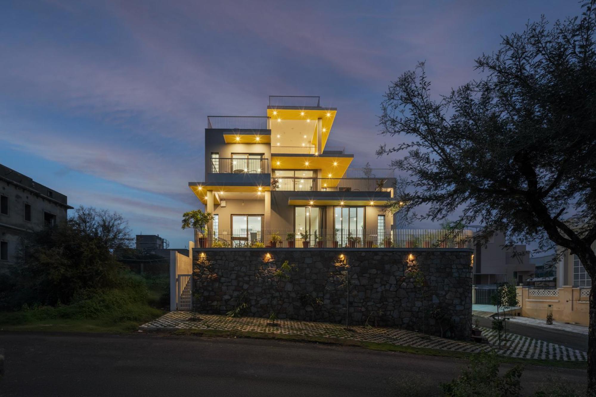 Whirl Vista- 5 Bhk With Pool Villa *