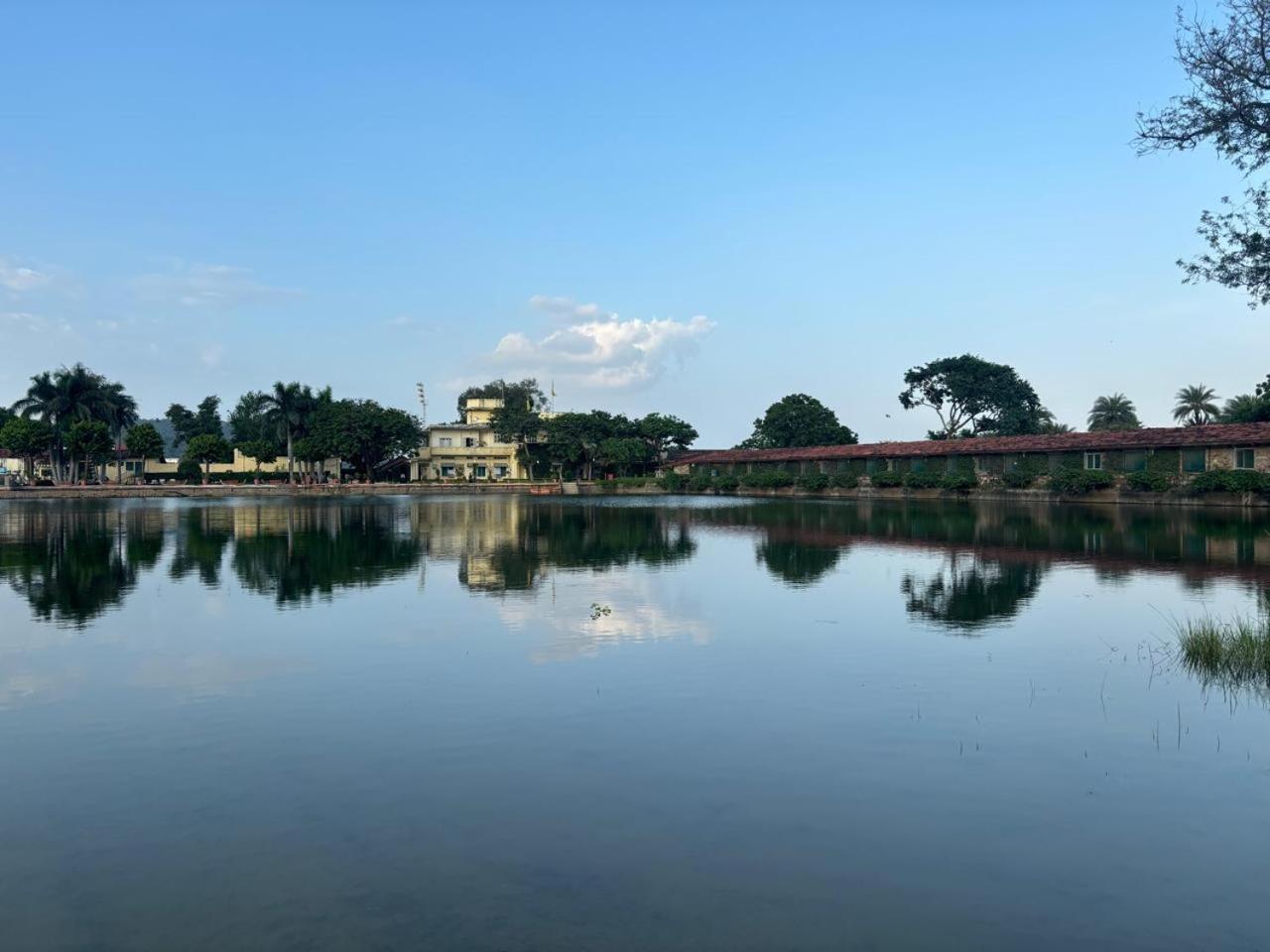 Shikarbadi - By The Lake Heritage By Hrh Group Of Hotel 3*